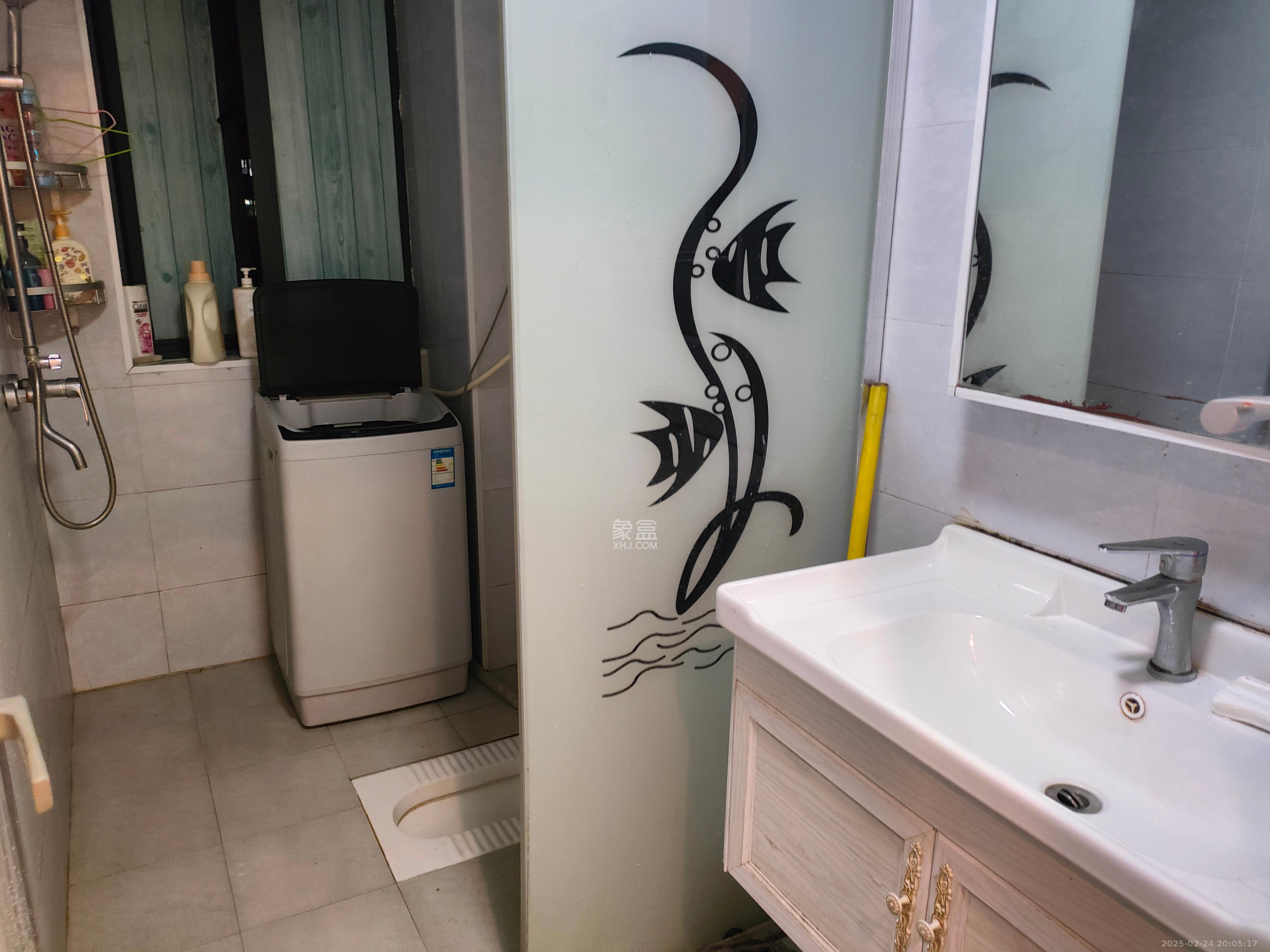 润芳园 1室0厅1卫 700.0元/月 润芳园 1室0厅1卫 700.0元/月室内图