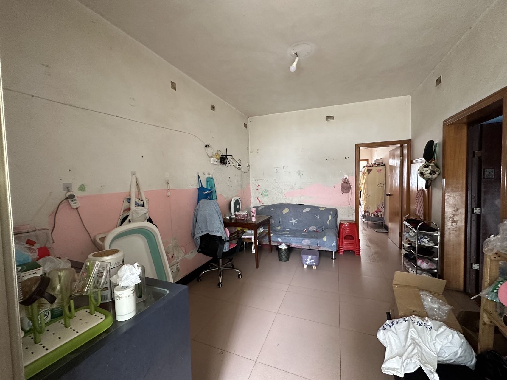 金谷市场 1室1厅1卫 15.8万 金谷市场 1室1厅1卫 15.8万客厅