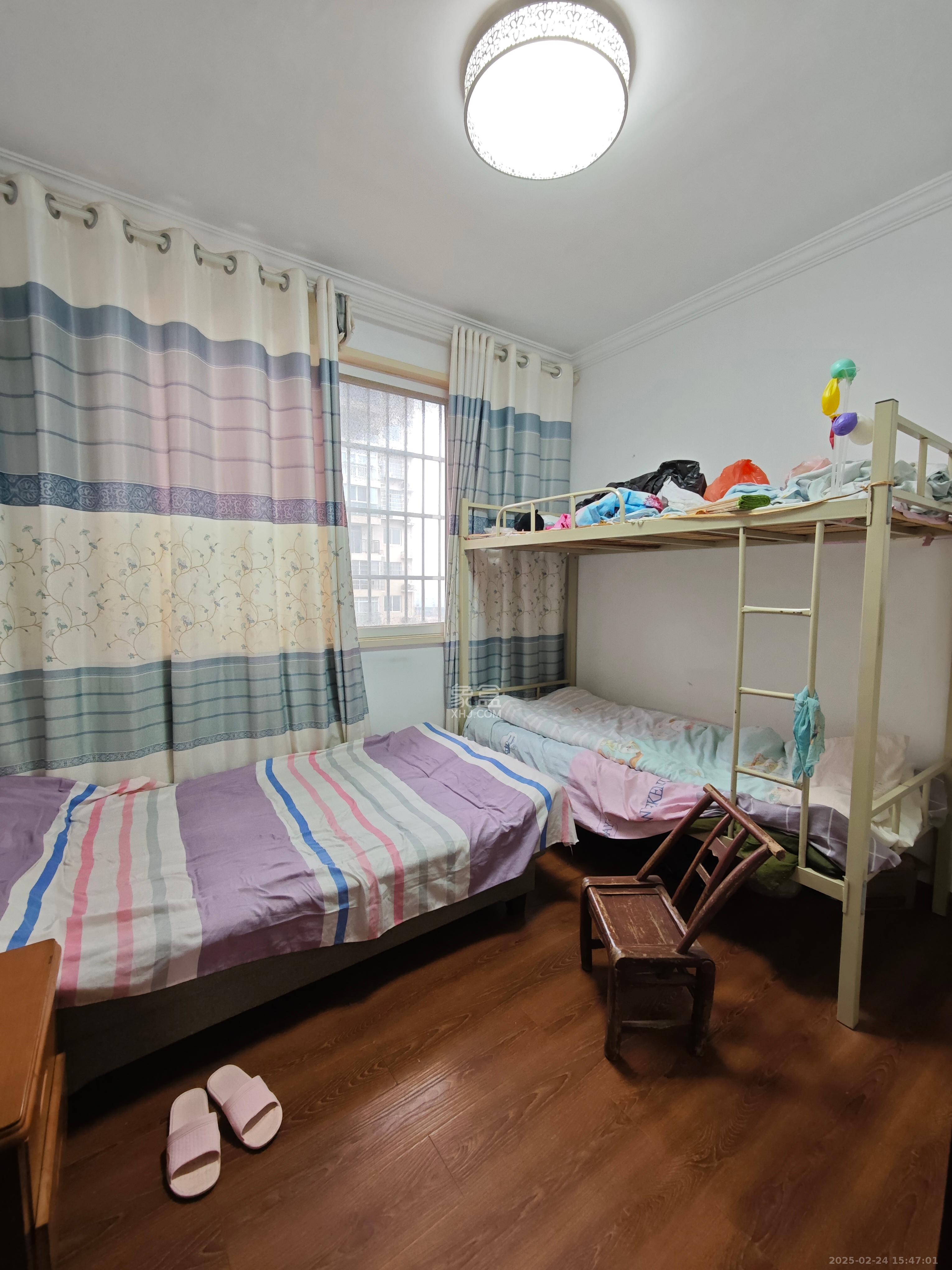 麓谷锦和园 3室1厅1卫 2400.0元/月 麓谷锦和园 3室1厅1卫 2400.0元/月室内图