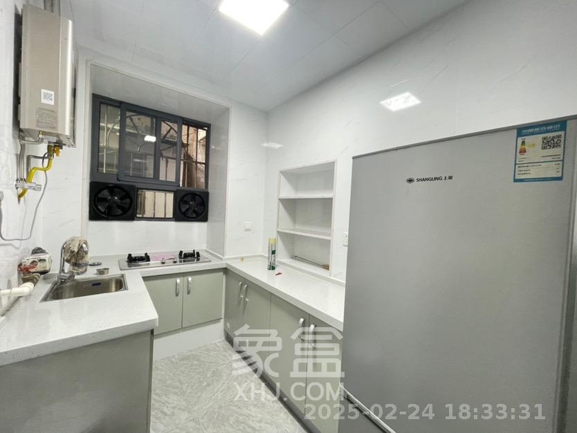 东文庙坪  2室1厅1卫   2100.00元/月室内图