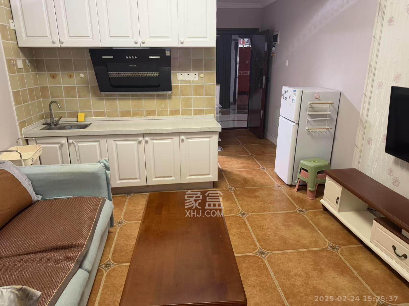 人瑞潇湘国际 1室1厅1卫 2200.0元/月 人瑞潇湘国际 1室1厅1卫 2200.0元/月室内图