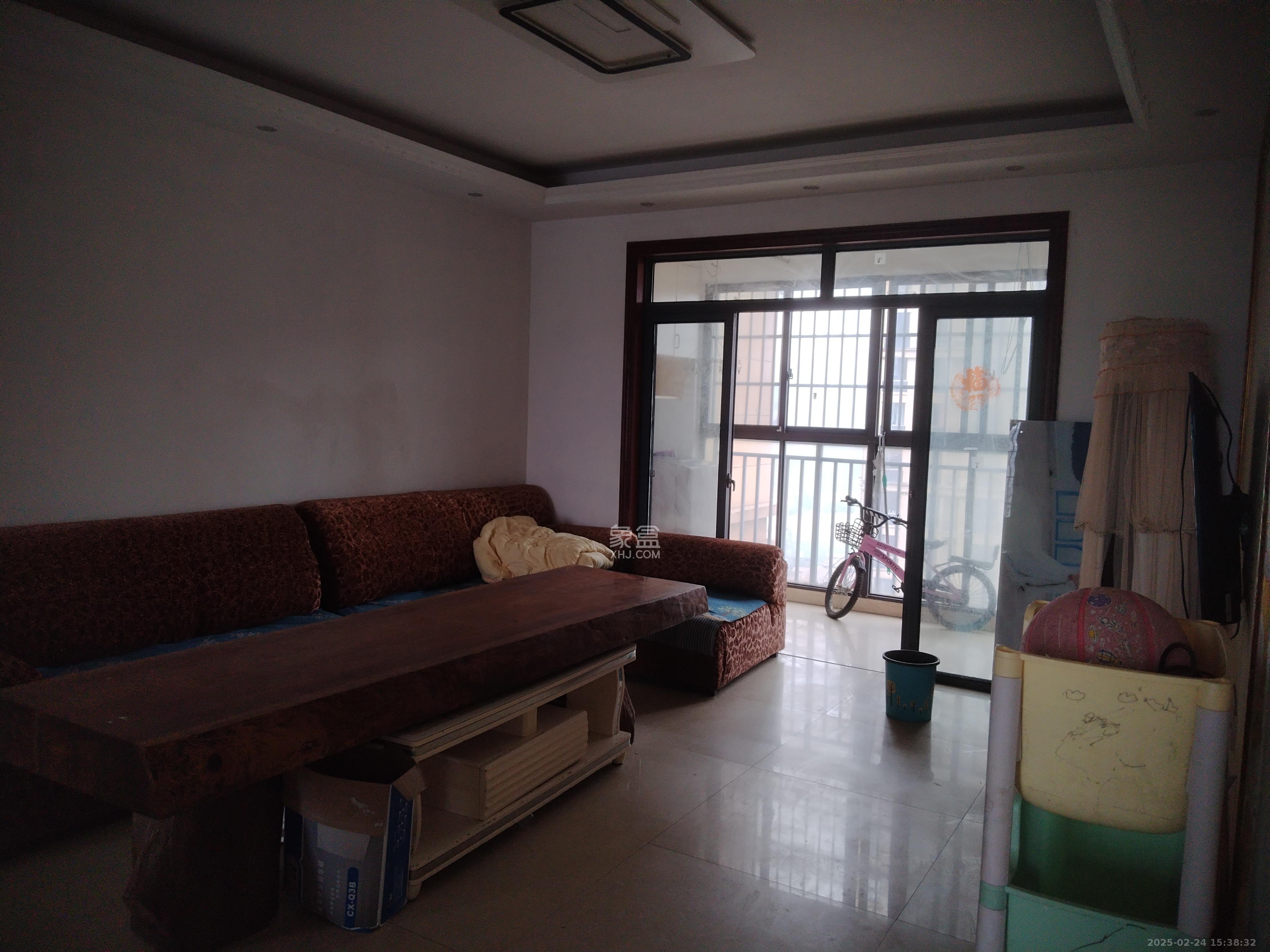 澳海澜庭 3室2厅2卫 2000.0元/月 澳海澜庭 3室2厅2卫 2000.0元/月室内图