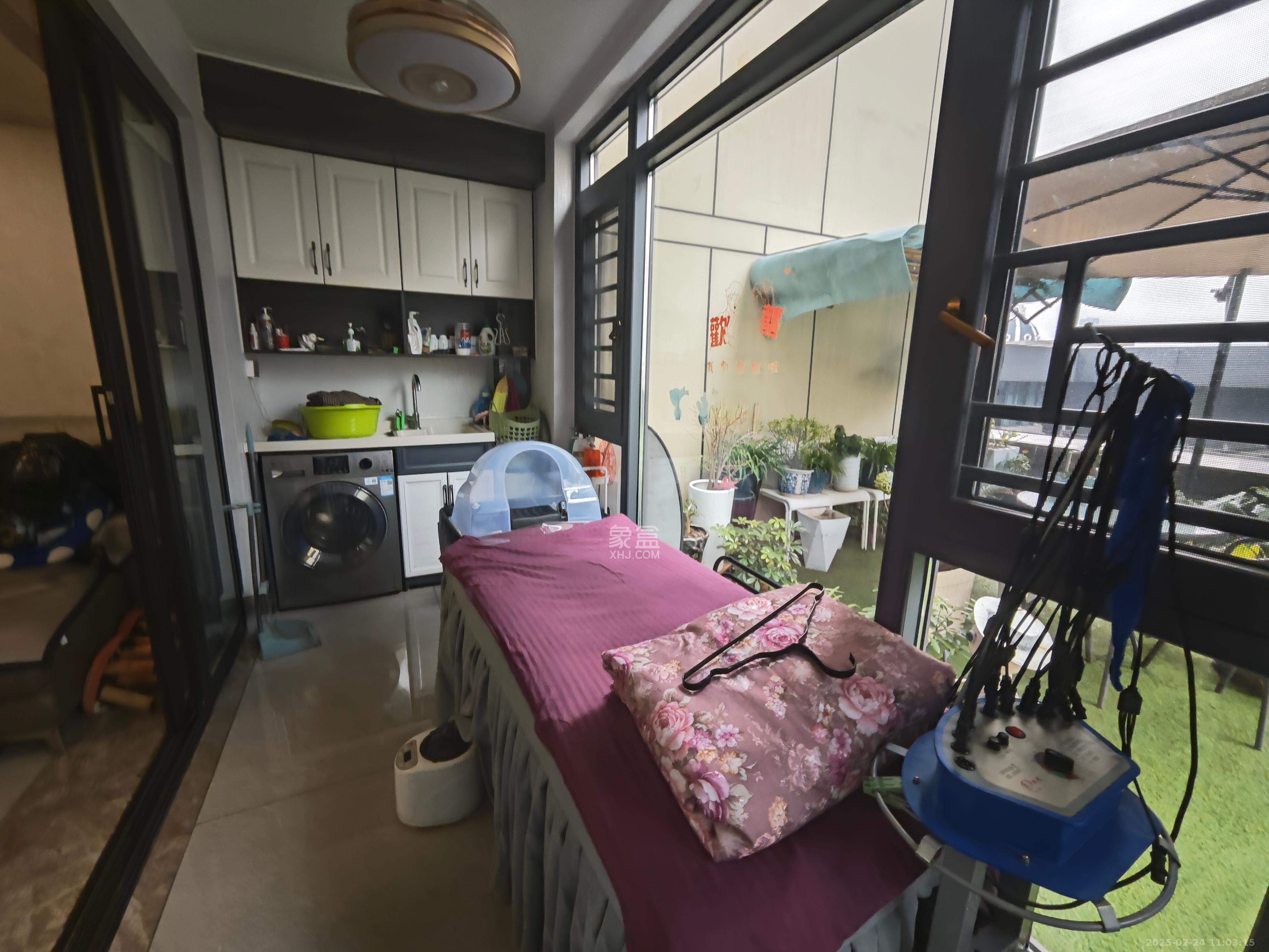 万科里金域国际 4室2厅2卫 8000.0元/月 万科里金域国际 4室2厅2卫 8000.0元/月室内图