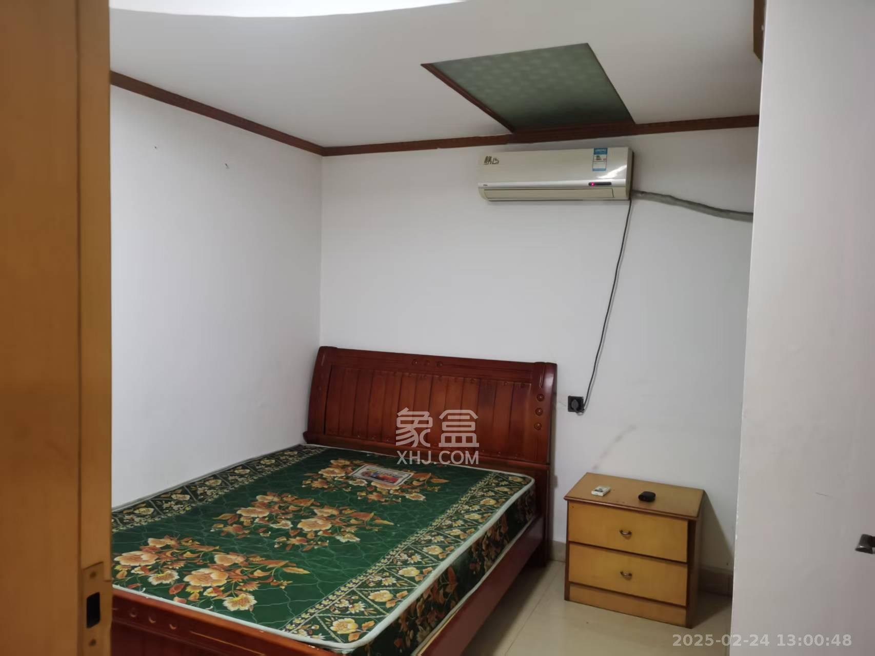 新富城 3室2厅1卫 2800.0元/月 新富城 3室2厅1卫 2800.0元/月室内图