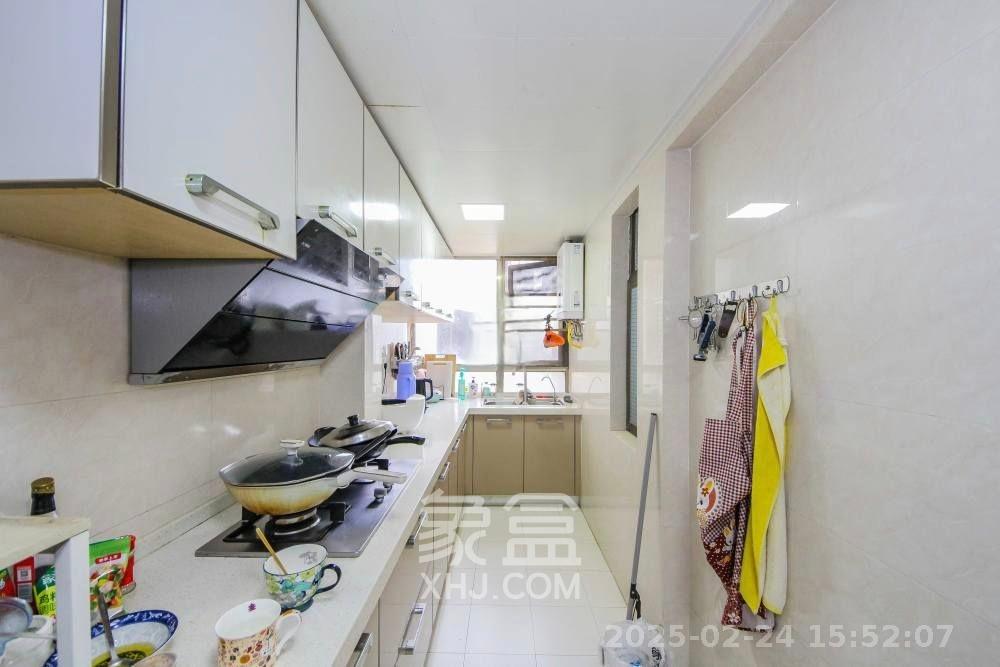 江山帝景哈佛 3室2厅1卫 2000.0元/月 江山帝景哈佛 3室2厅1卫 2000.0元/月室内图