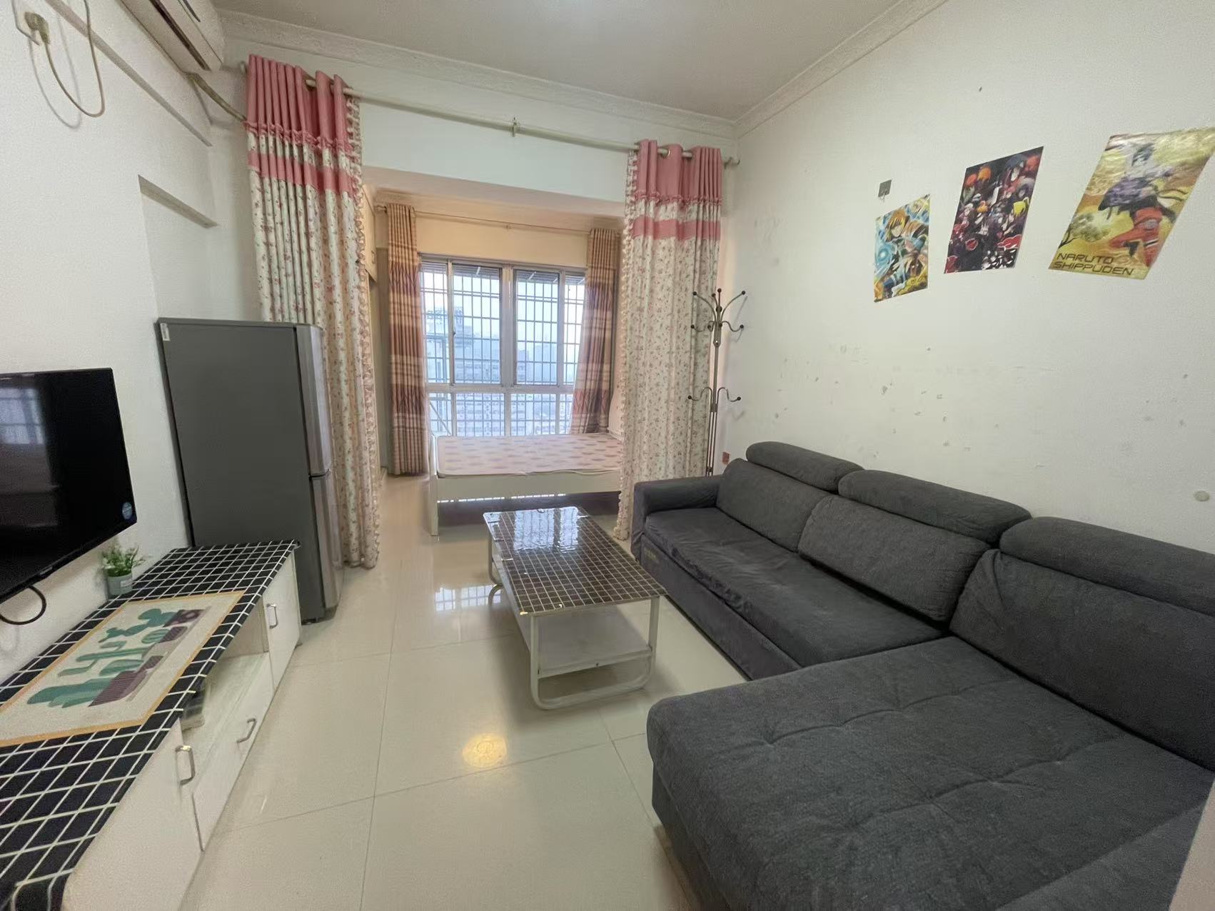 五洲富隆中心  1室1厅1卫    1000.0元/月