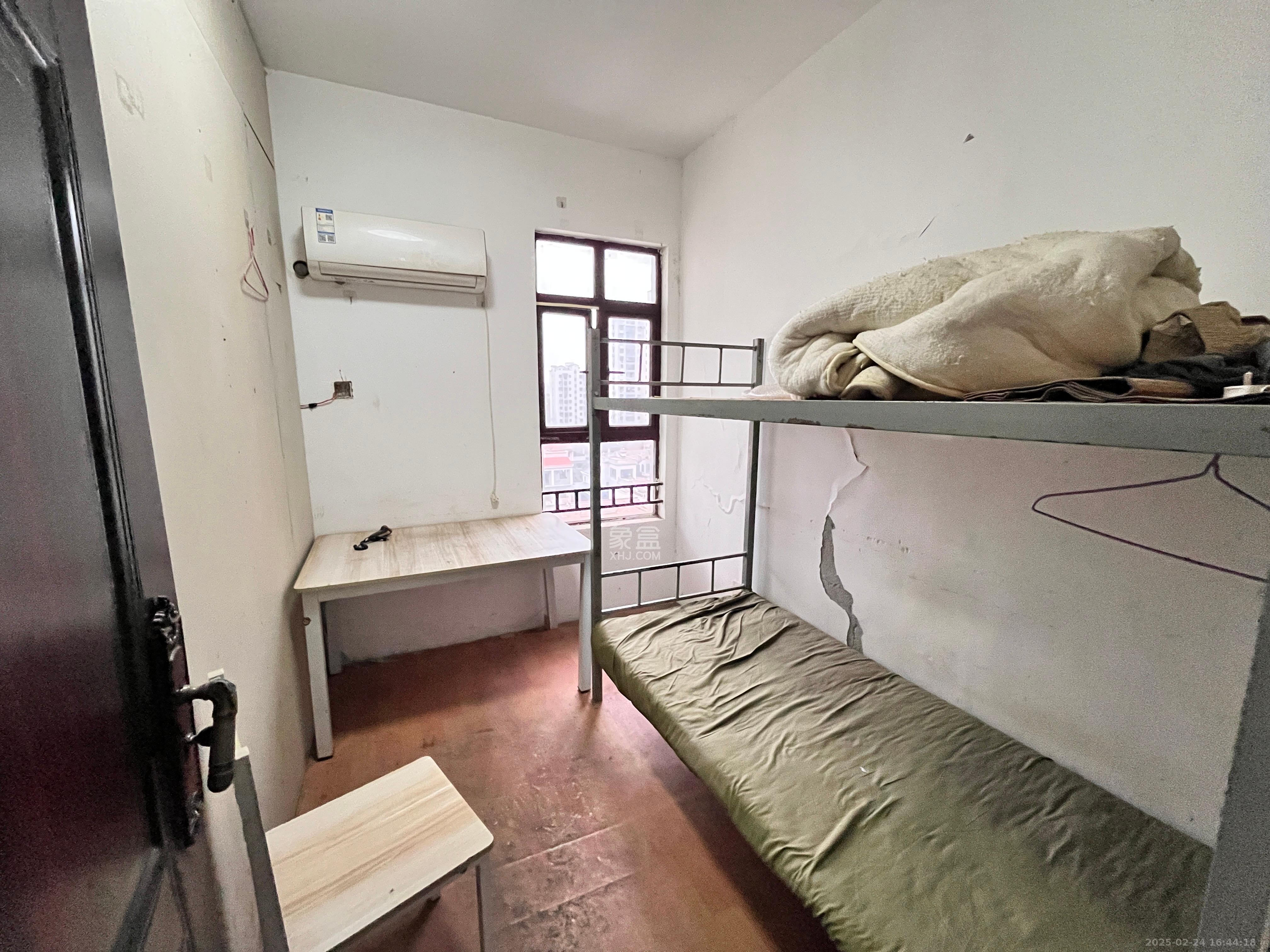 鹏基诺亚山林  1室0厅0卫    1700.0元/月 鹏基诺亚山林  1室0厅0卫    1700.0元/月室内图