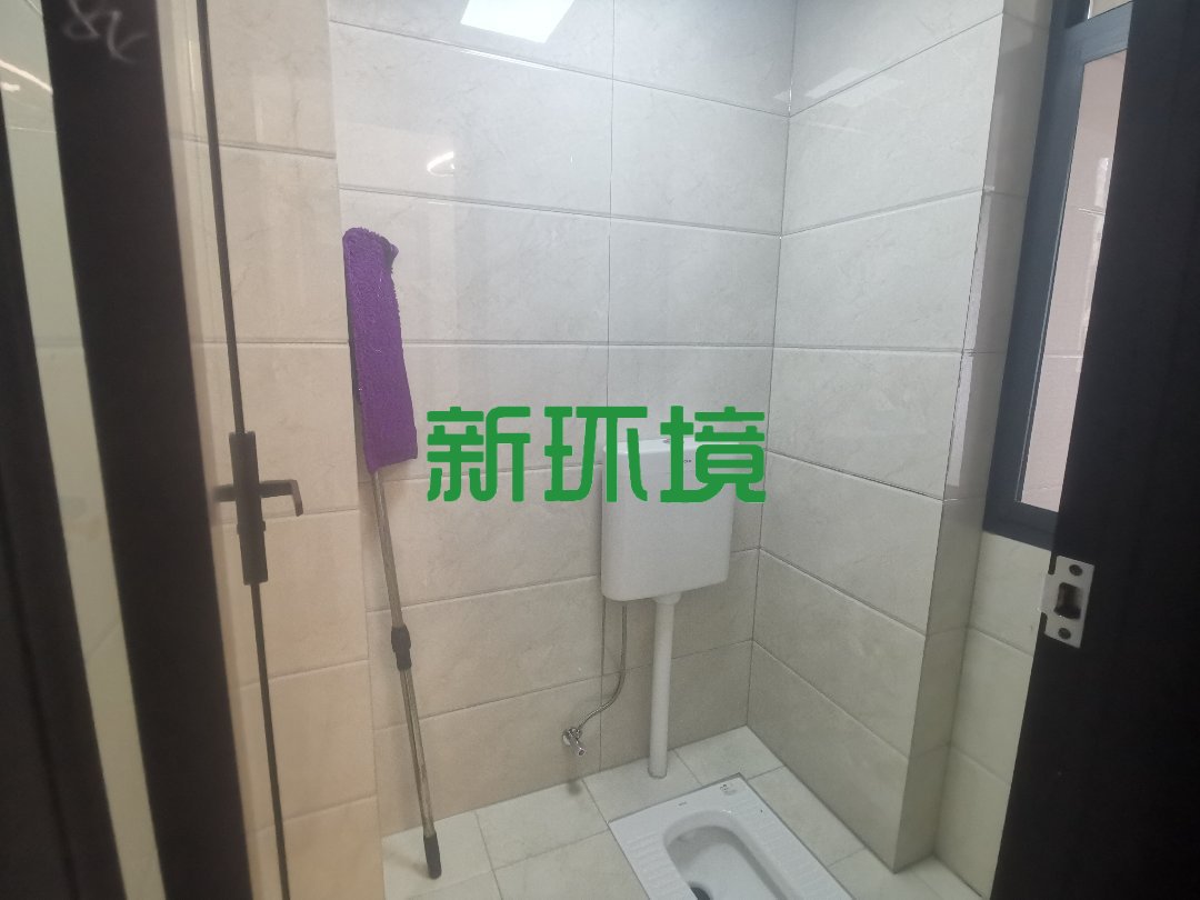 市委一号院  3室2厅1卫   38.00万卫生间