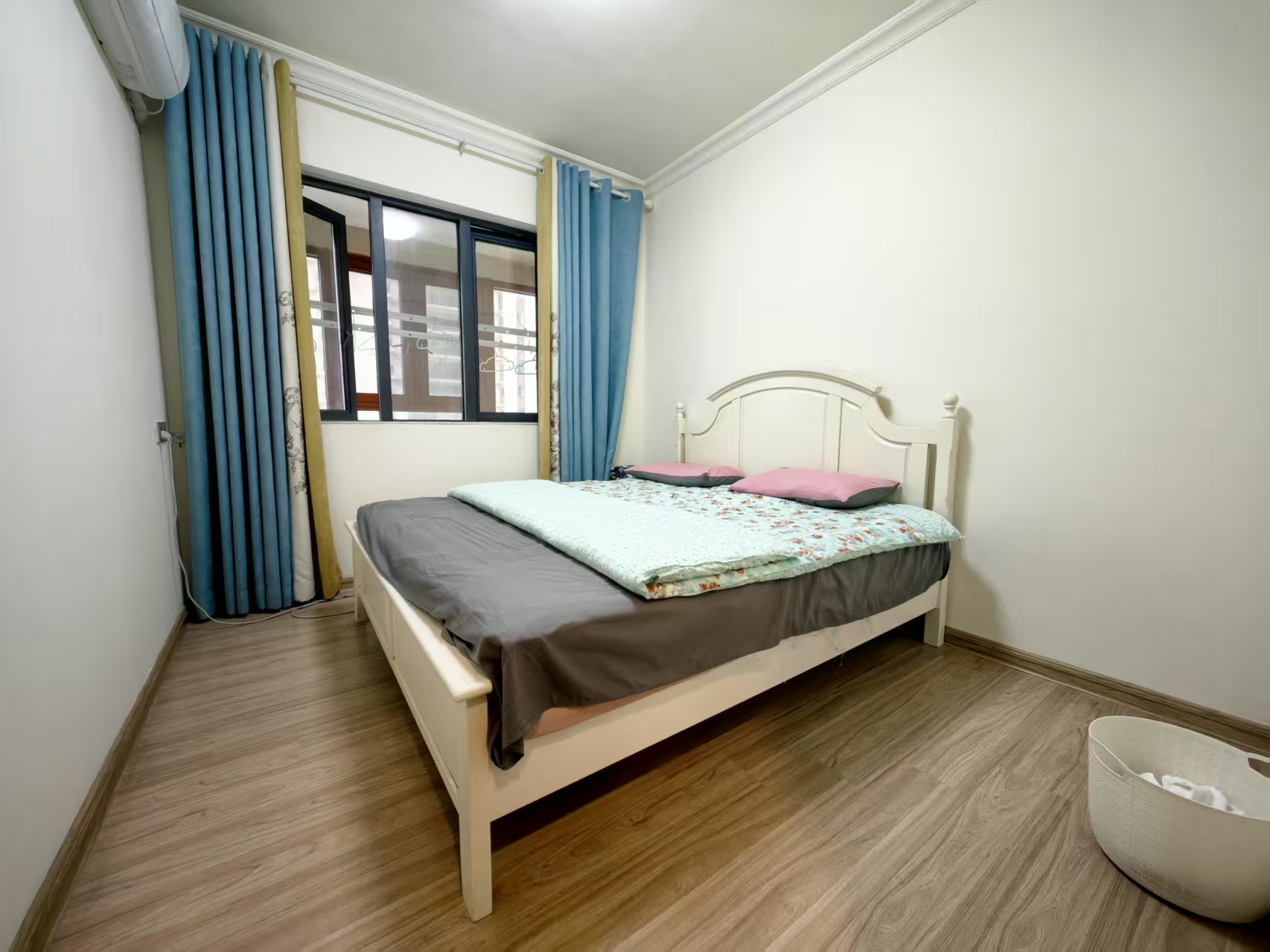 碧桂园梓山府 3室2厅2卫 1800.0元/月 碧桂园梓山府 3室2厅2卫 1800.0元/月室内图