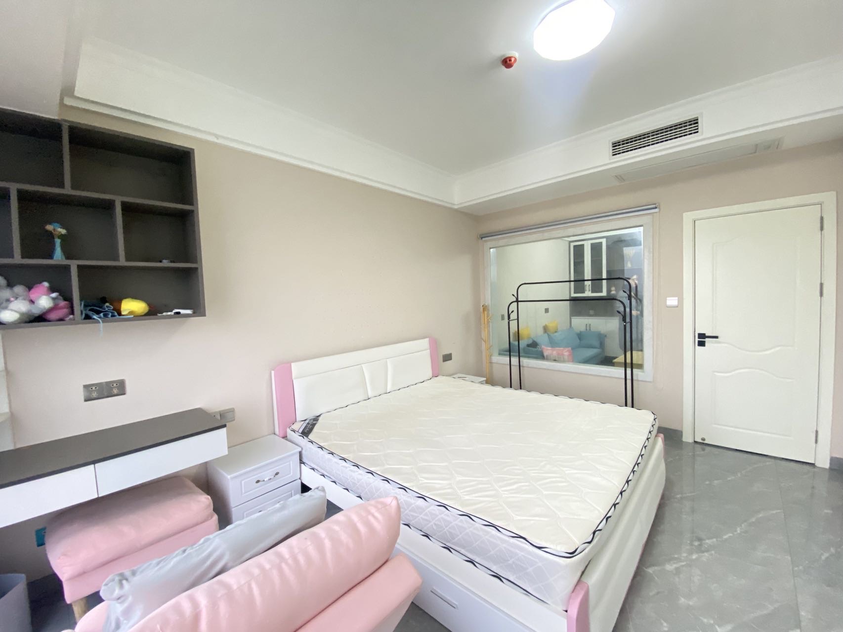 江岸公馆  1室0厅0卫   1600.00元/月室内图