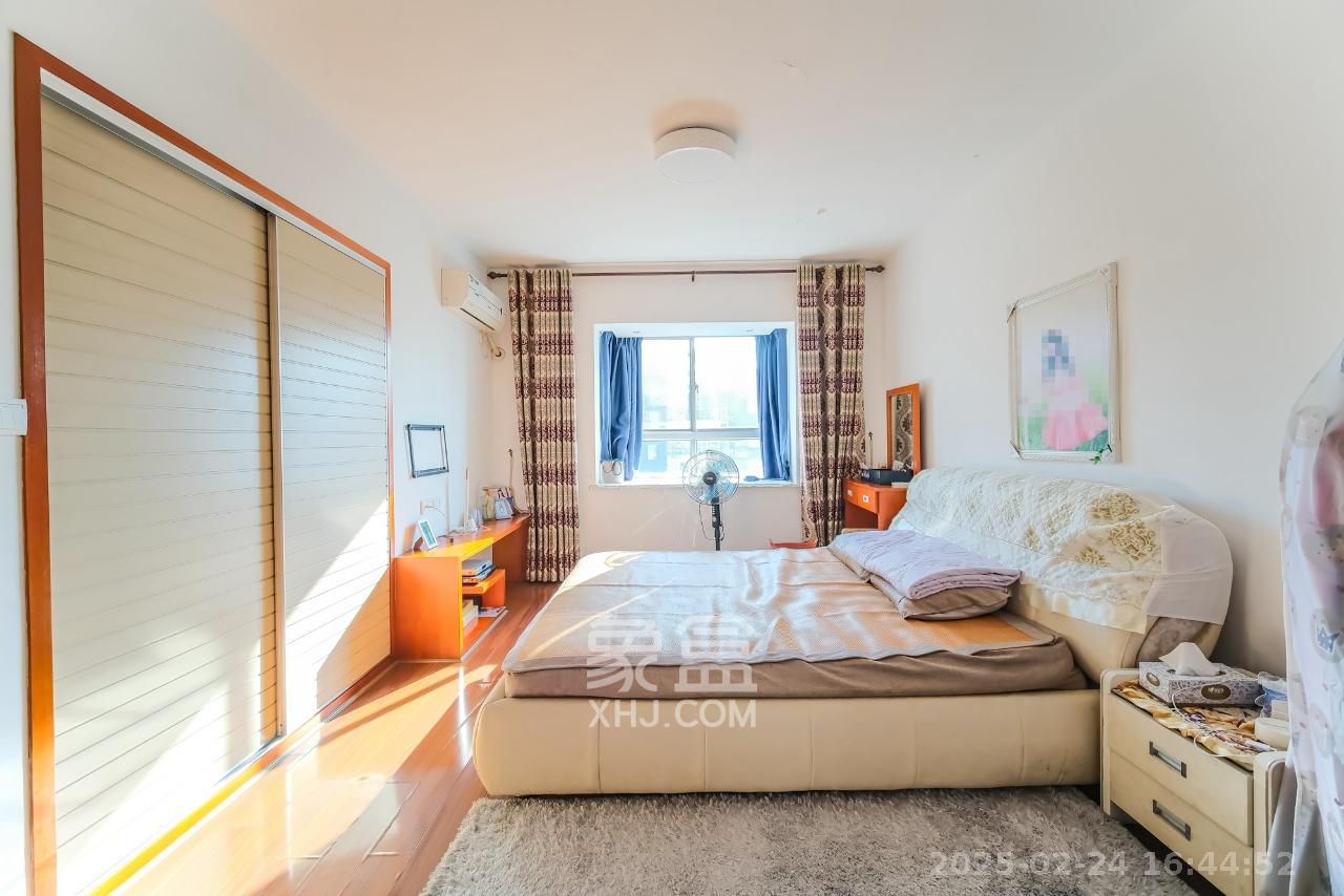 红树湾 3室2厅2卫 2300.0元/月 红树湾 3室2厅2卫 2300.0元/月室内图