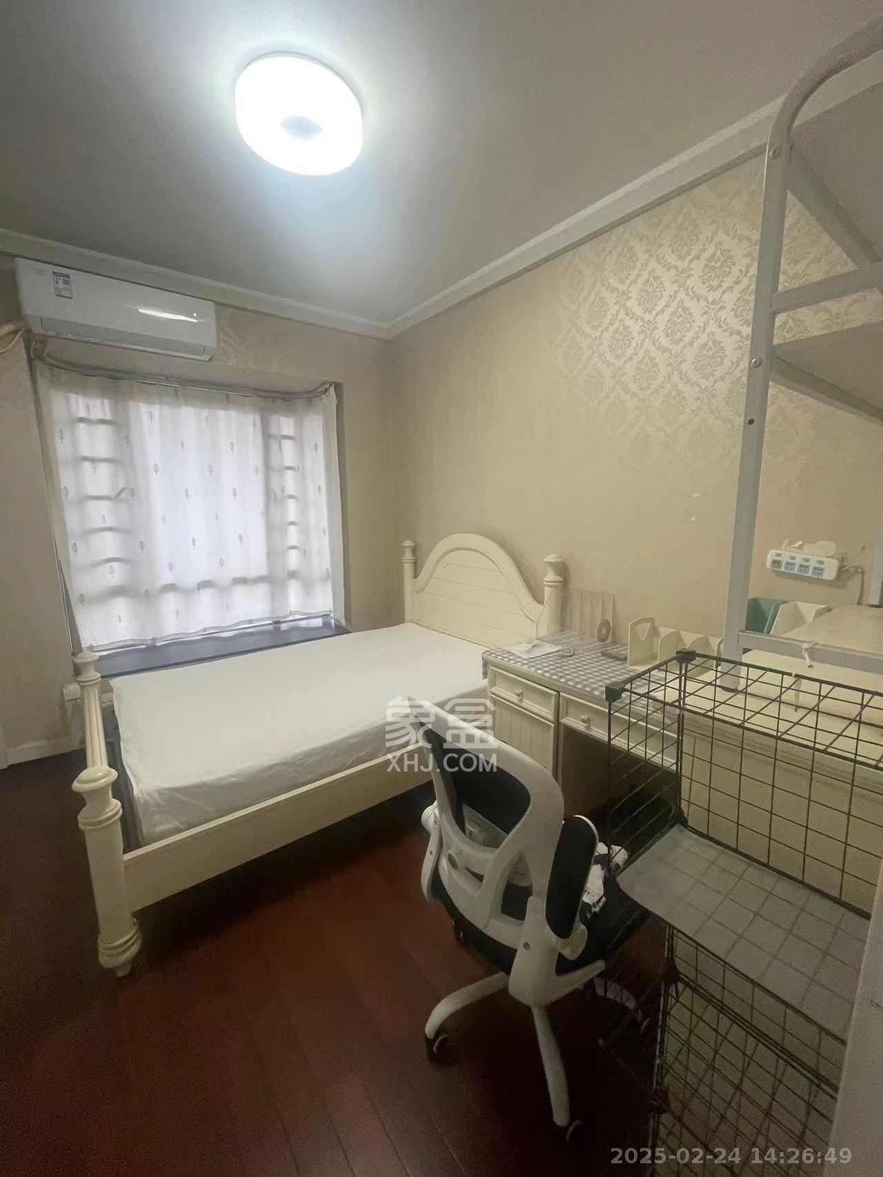 亚华香舍花都  3室2厅2卫   3300.00元/月室内图