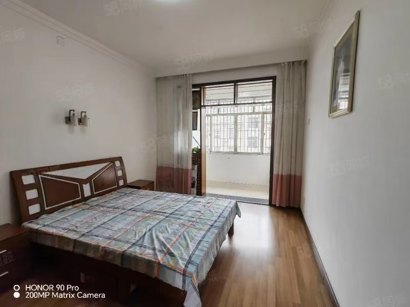 金穗家园  3室2厅2卫    36.0万 金穗家园  3室2厅2卫    36.0万客厅