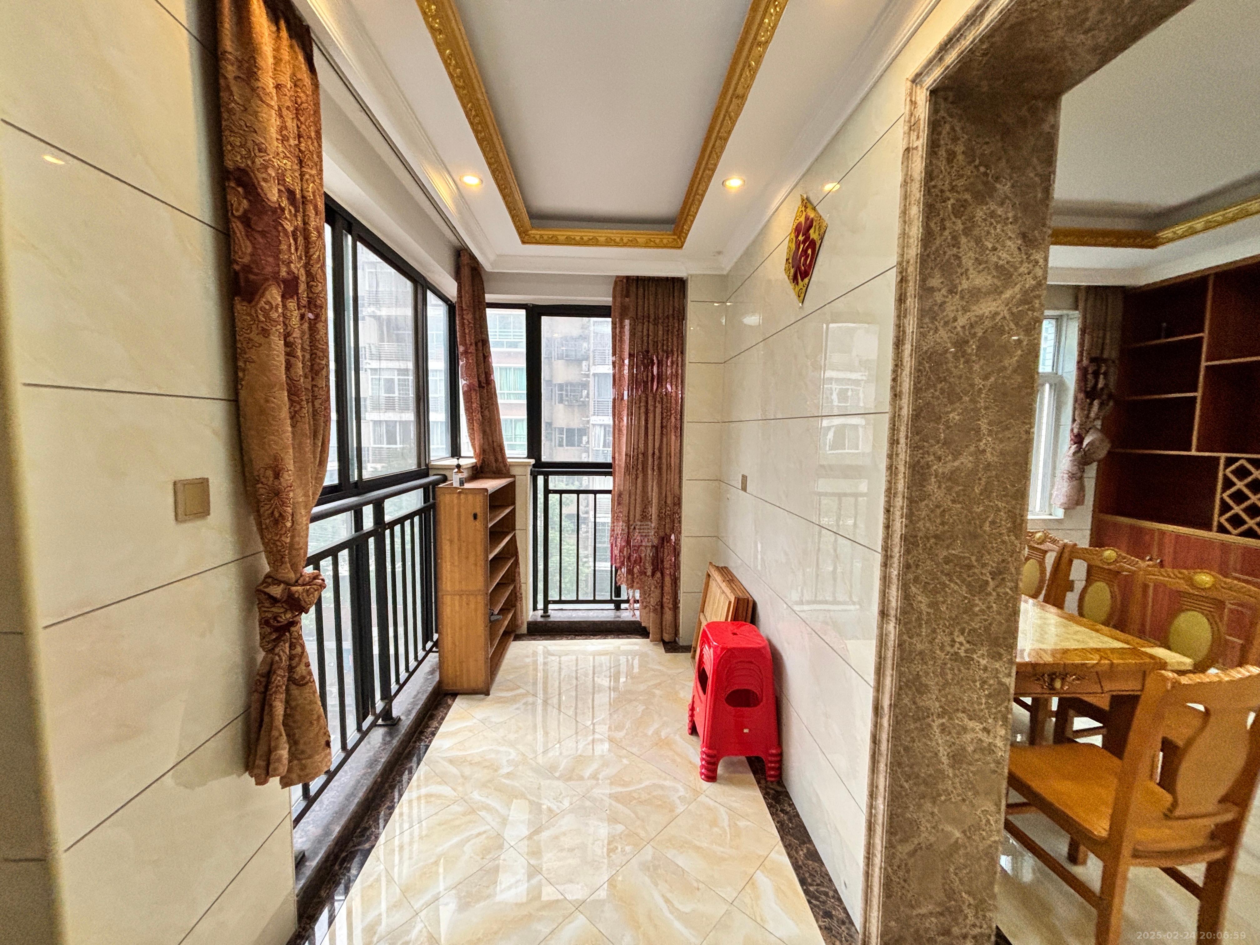 金碧花园 3室0厅0卫 2200.0元/月 金碧花园 3室0厅0卫 2200.0元/月室内图