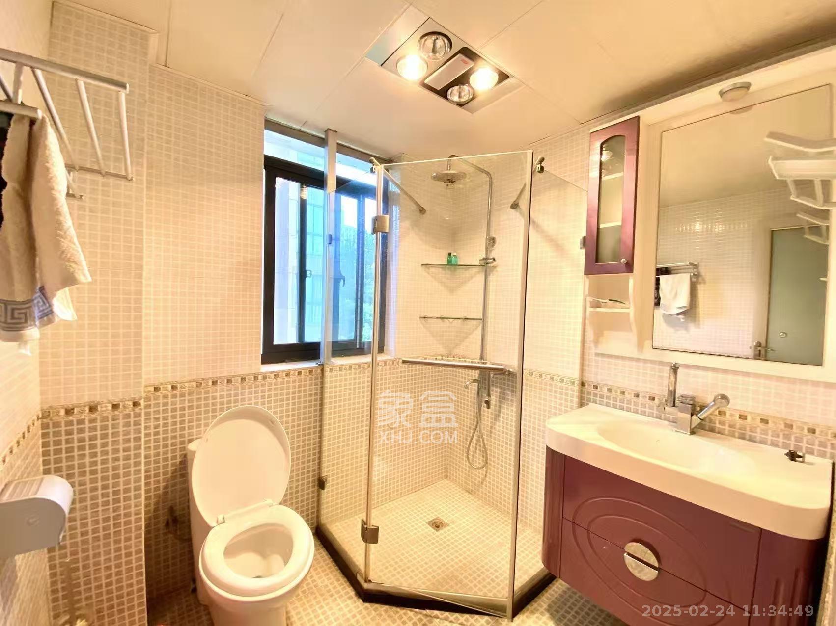 湖南省地震局单位宿舍 3室2厅2卫 3000.0元/月 湖南省地震局单位宿舍 3室2厅2卫 3000.0元/月室内图