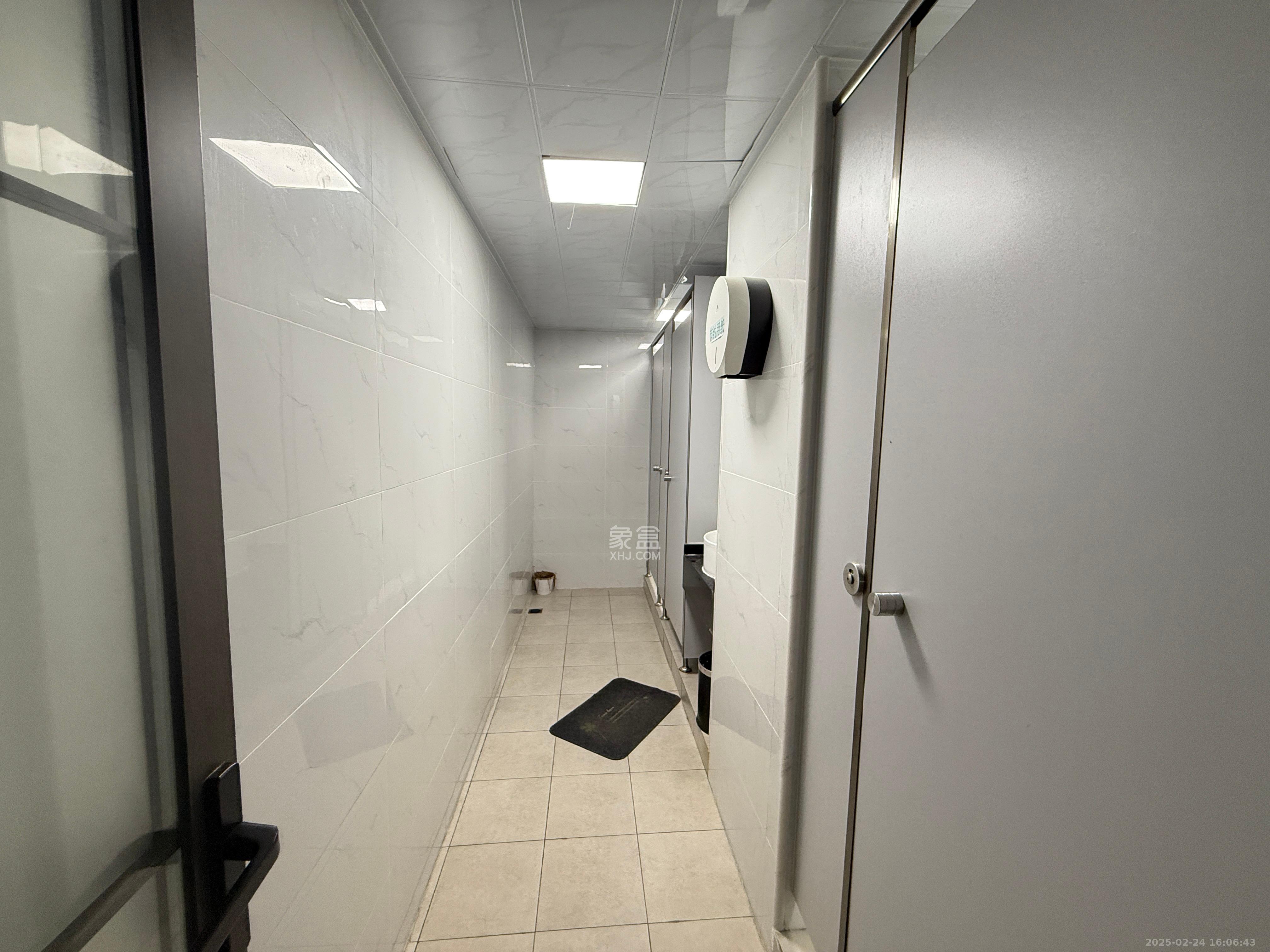 长城华都 2室1厅4卫 2600.0元/月 长城华都 2室1厅4卫 2600.0元/月室内图