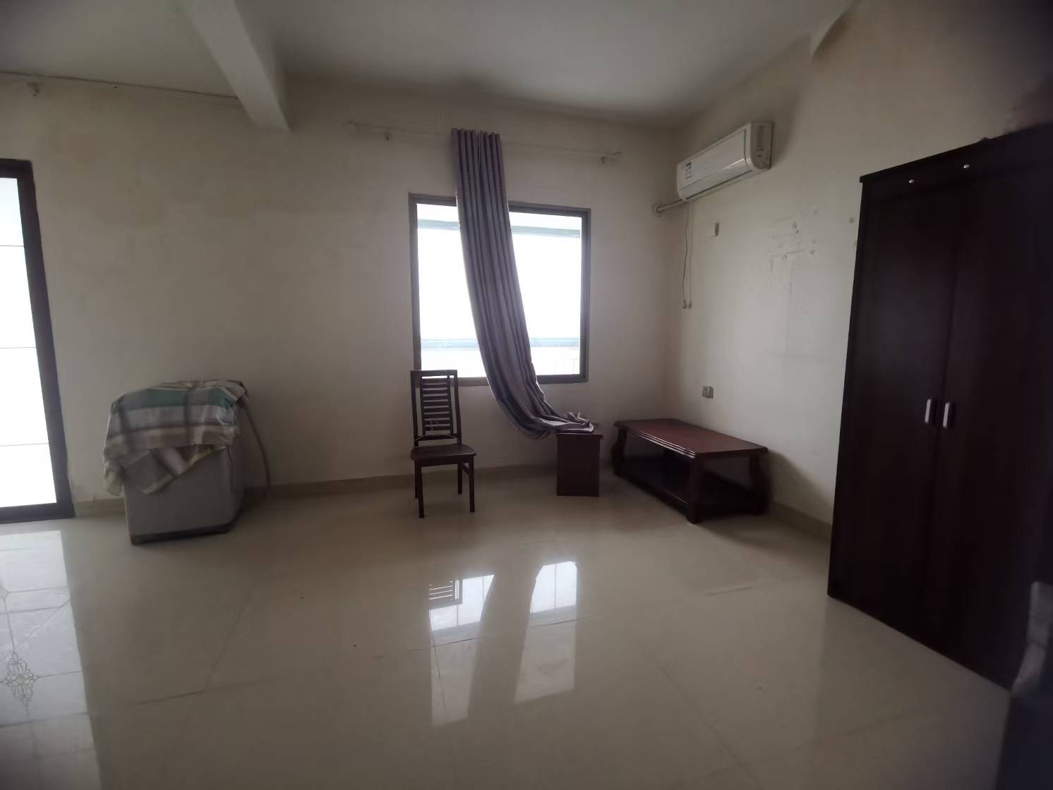 凯旋豪庭 3室2厅2卫 1800.0元/月 凯旋豪庭 3室2厅2卫 1800.0元/月室内图