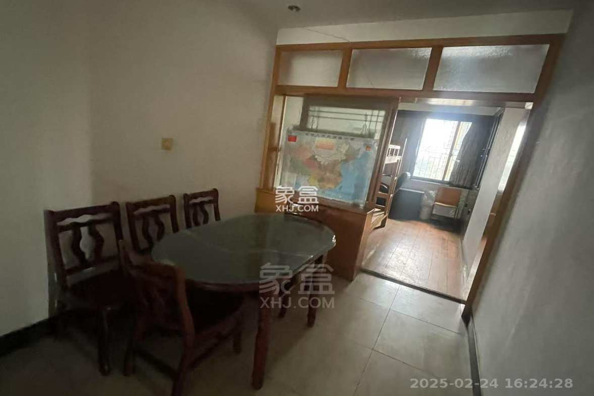 七一路散盘 3室2厅1卫 1600.0元/月 七一路散盘 3室2厅1卫 1600.0元/月户型图