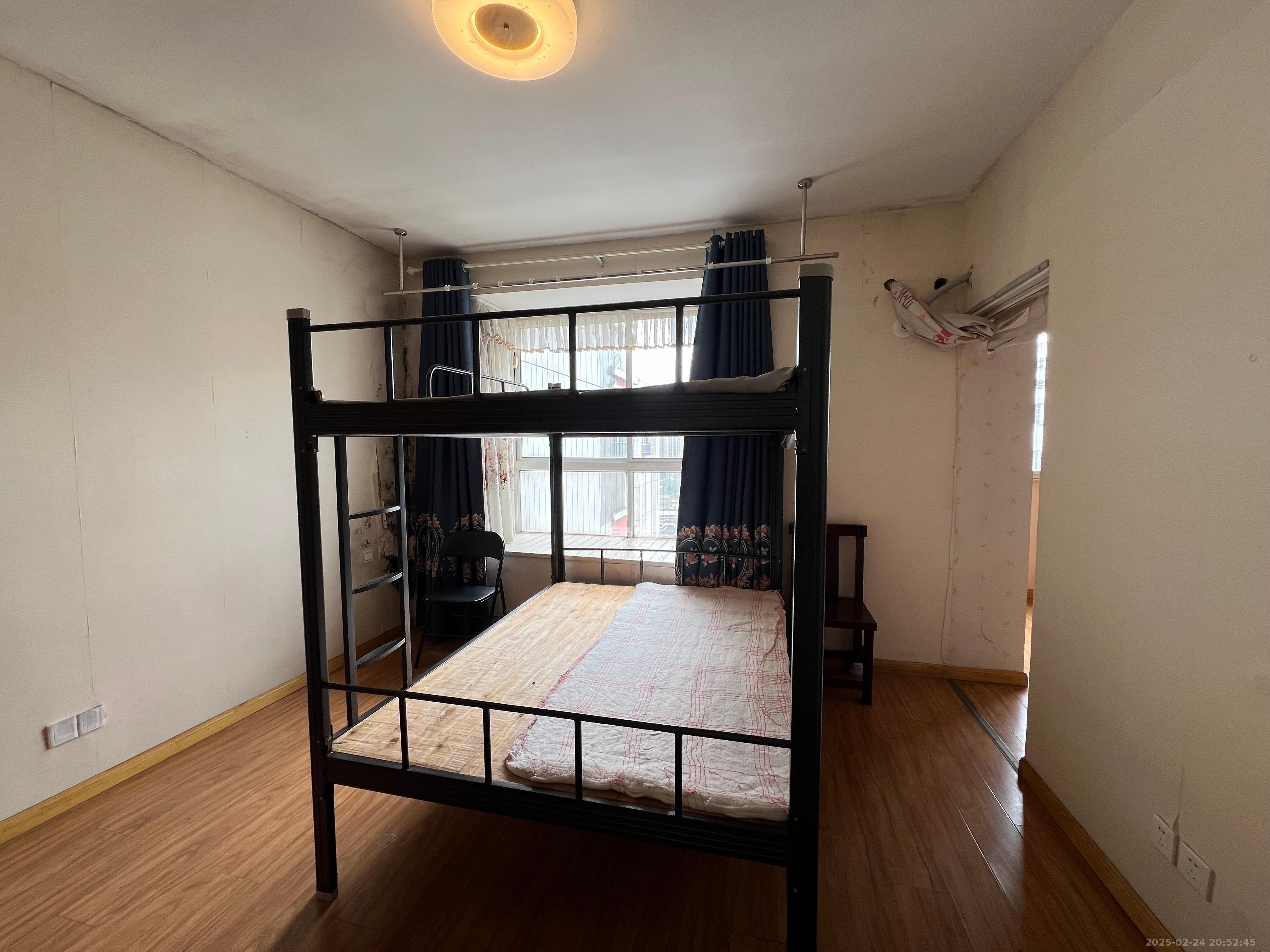 桔香鑫城  5室3厅4卫    2600.0元/月 桔香鑫城  5室3厅4卫    2600.0元/月室内图