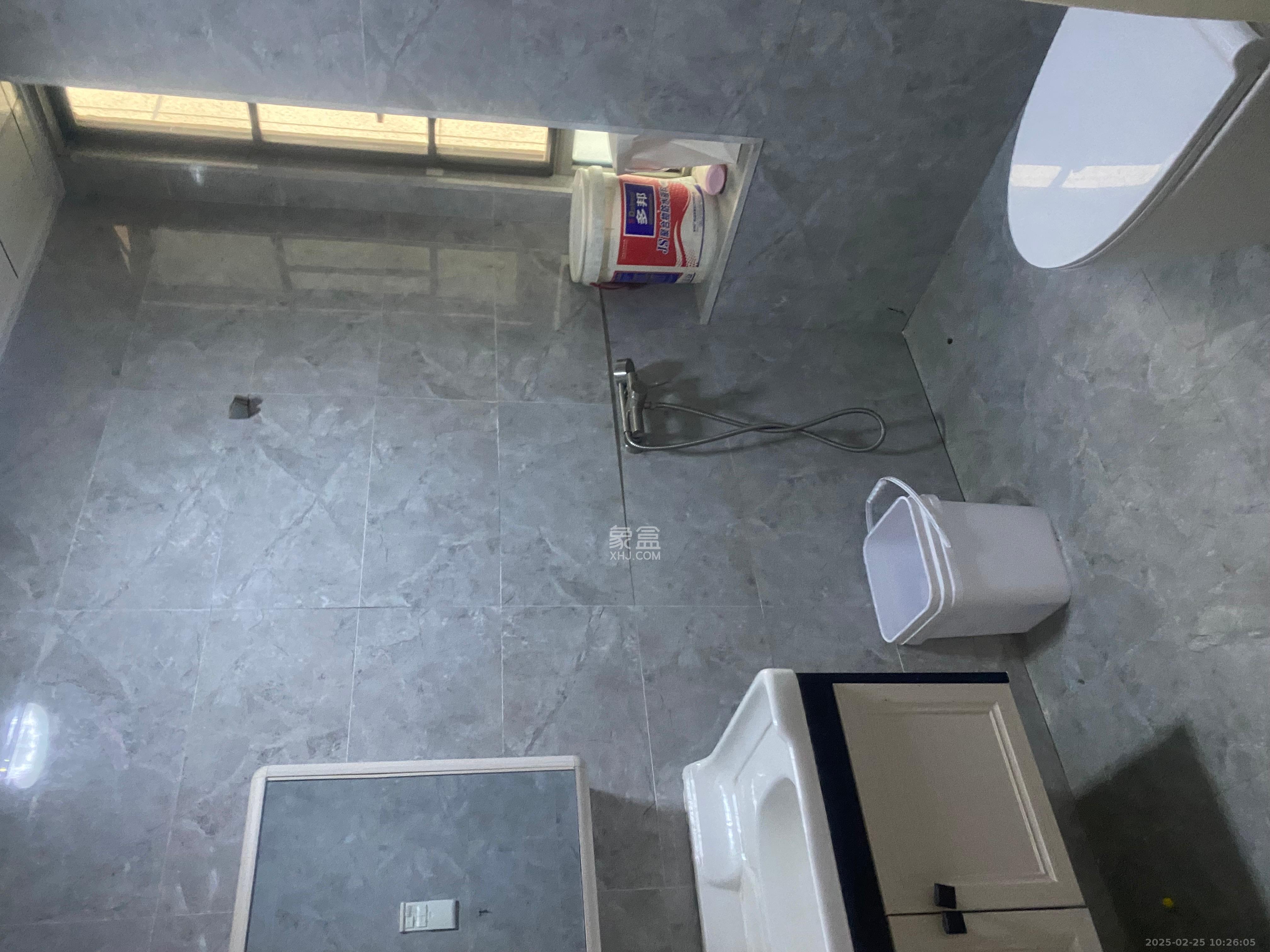 梅溪湖金茂湾 4室2厅2卫 3500.0元/月 梅溪湖金茂湾 4室2厅2卫 3500.0元/月室内图