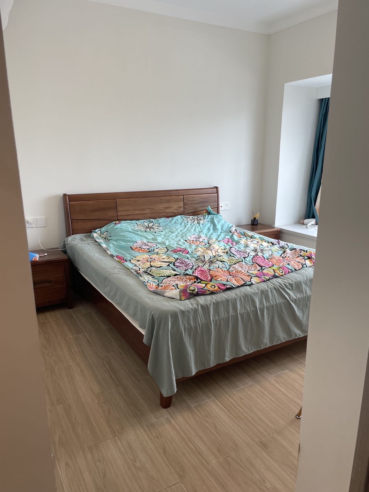 华侨城曦海岸1期 3室2厅2卫 170.0万 华侨城曦海岸1期 3室2厅2卫 170.0万客厅