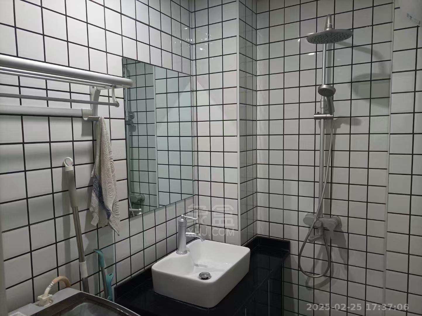 白金汉宫 1室1厅1卫 1100.0元/月 白金汉宫 1室1厅1卫 1100.0元/月室内图