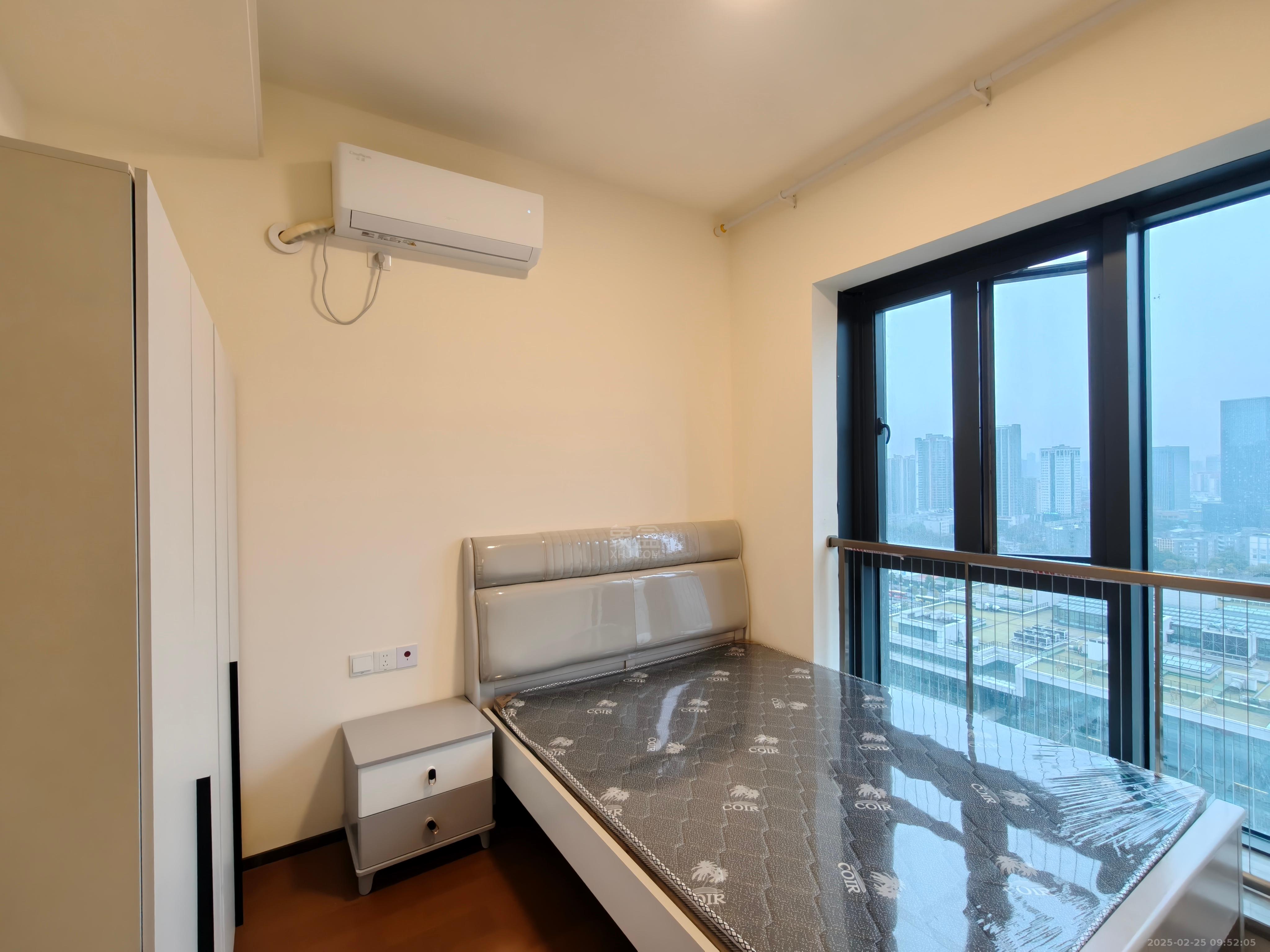 恒大华府 2室1厅1卫 1800.0元/月 恒大华府 2室1厅1卫 1800.0元/月室内图