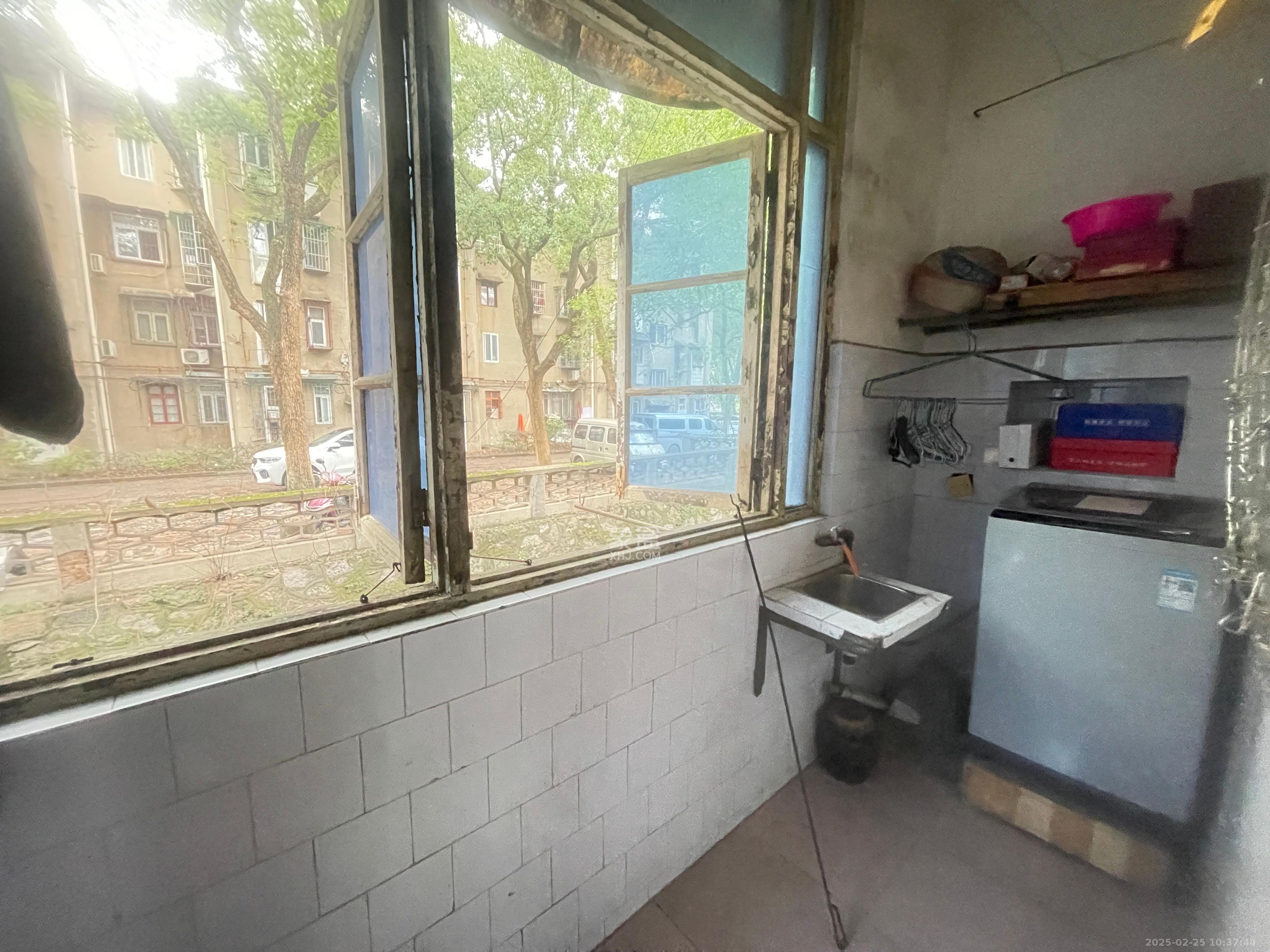 湖南省冶金材料研究所宿舍  2室1厅1卫    1000.0元/月室内图