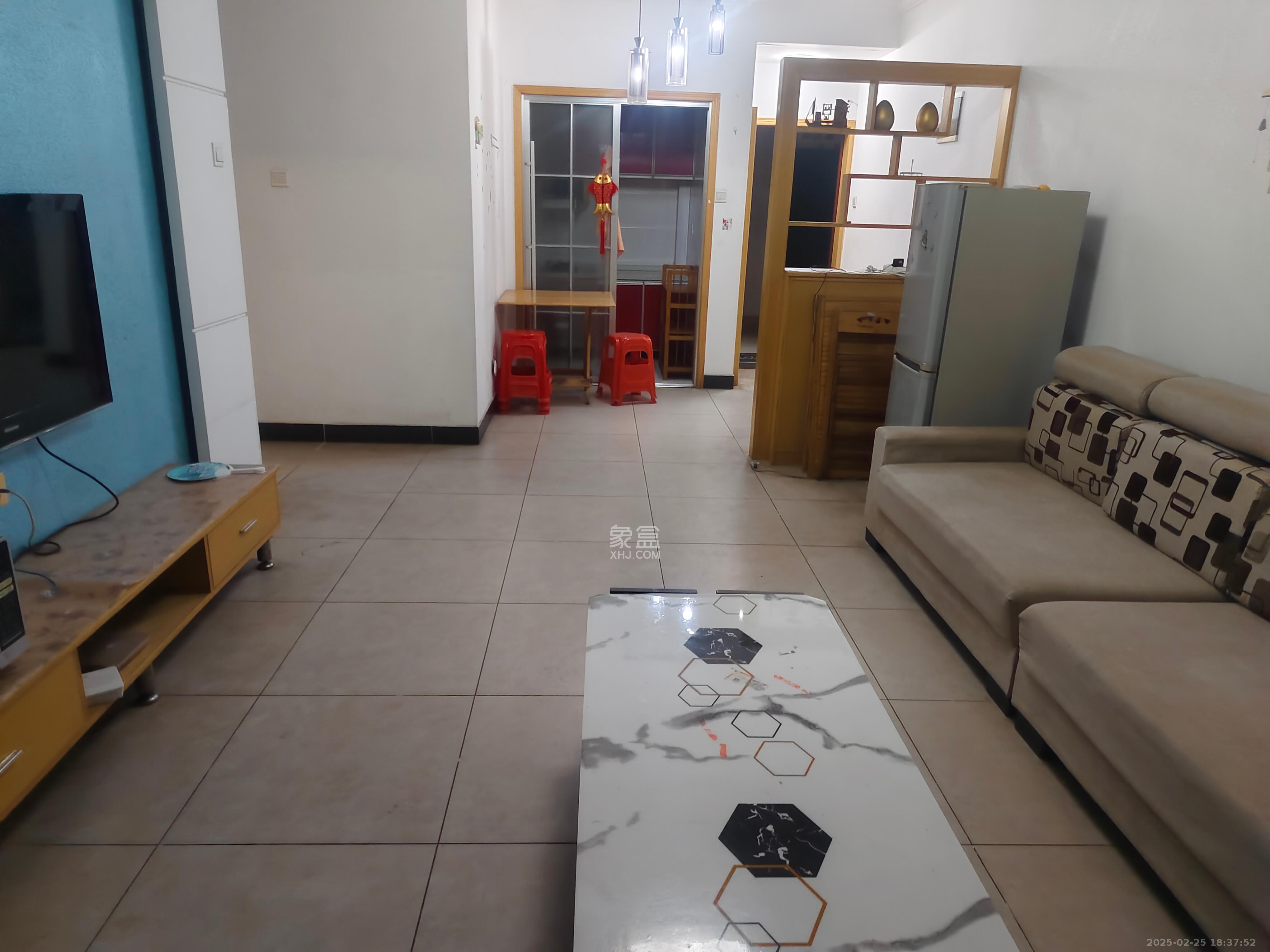 上海城小区  2室2厅1卫    2000.0元/月