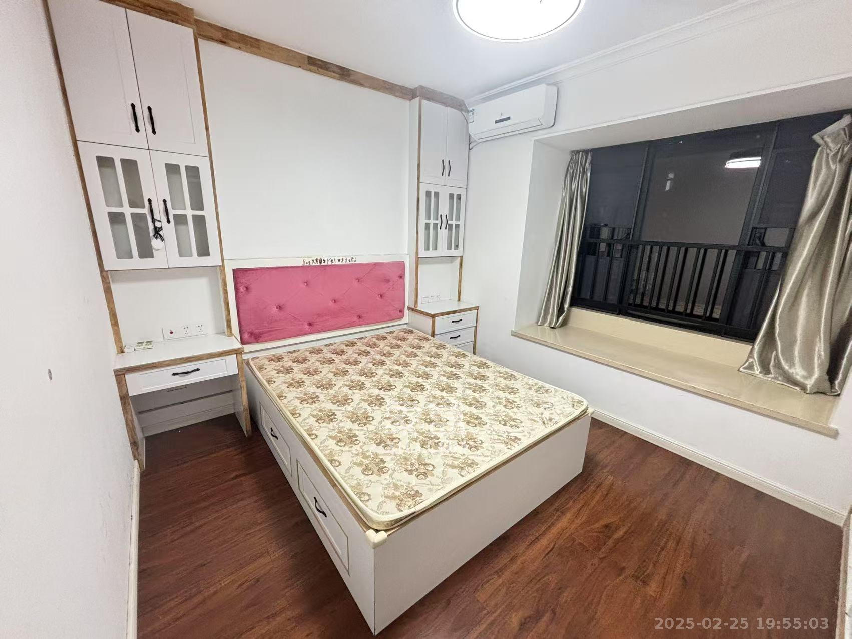 万科魅力之城观澜里  4室2厅2卫    4200.0元/月室内图