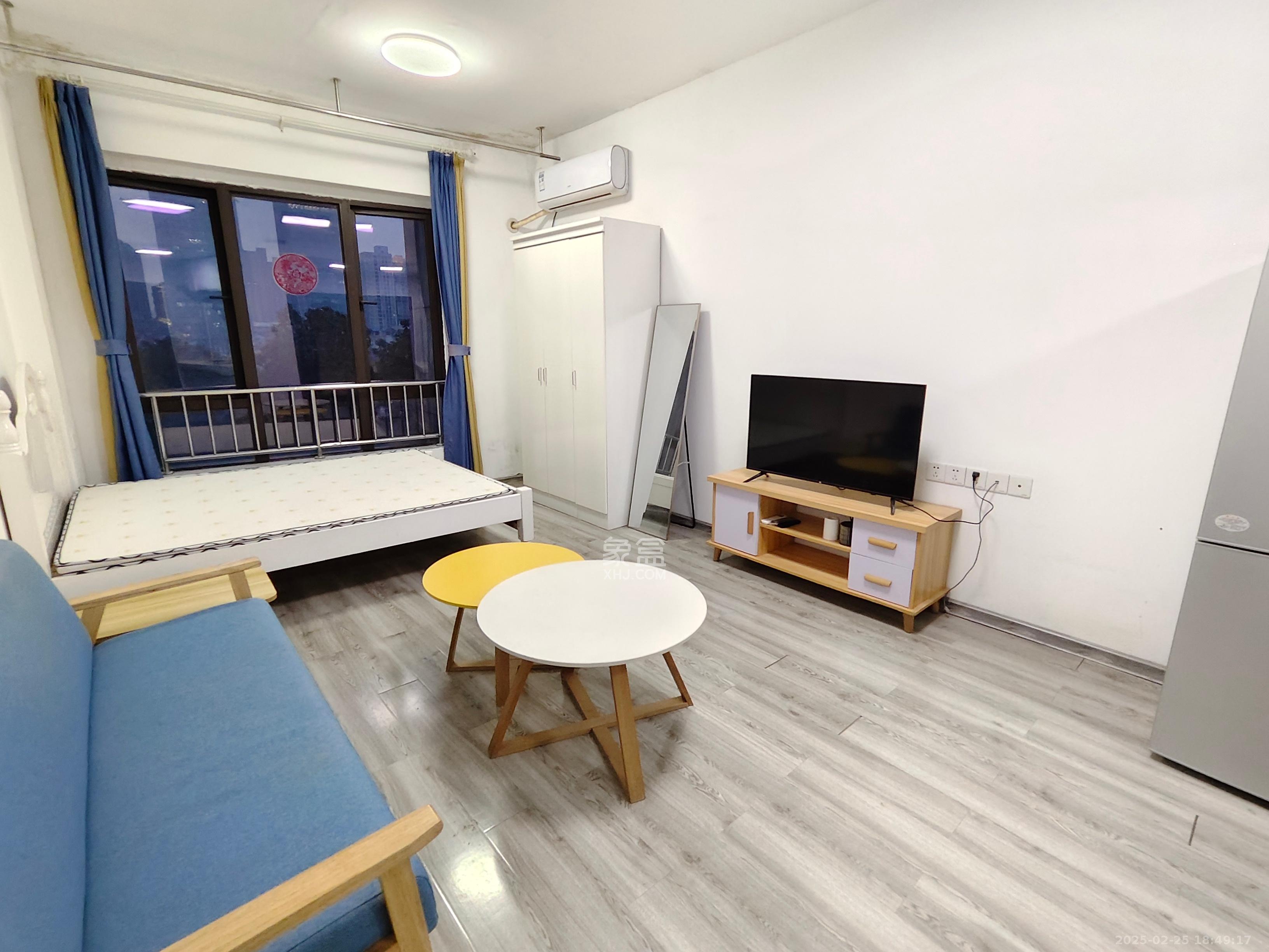 上园商住小区  1室0厅1卫   1500.00元/月室内图