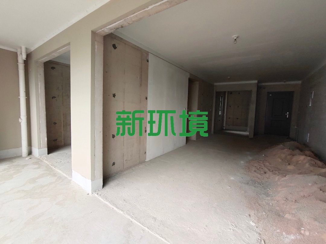 荣盛花语书院  3室2厅2卫   76.80万客厅