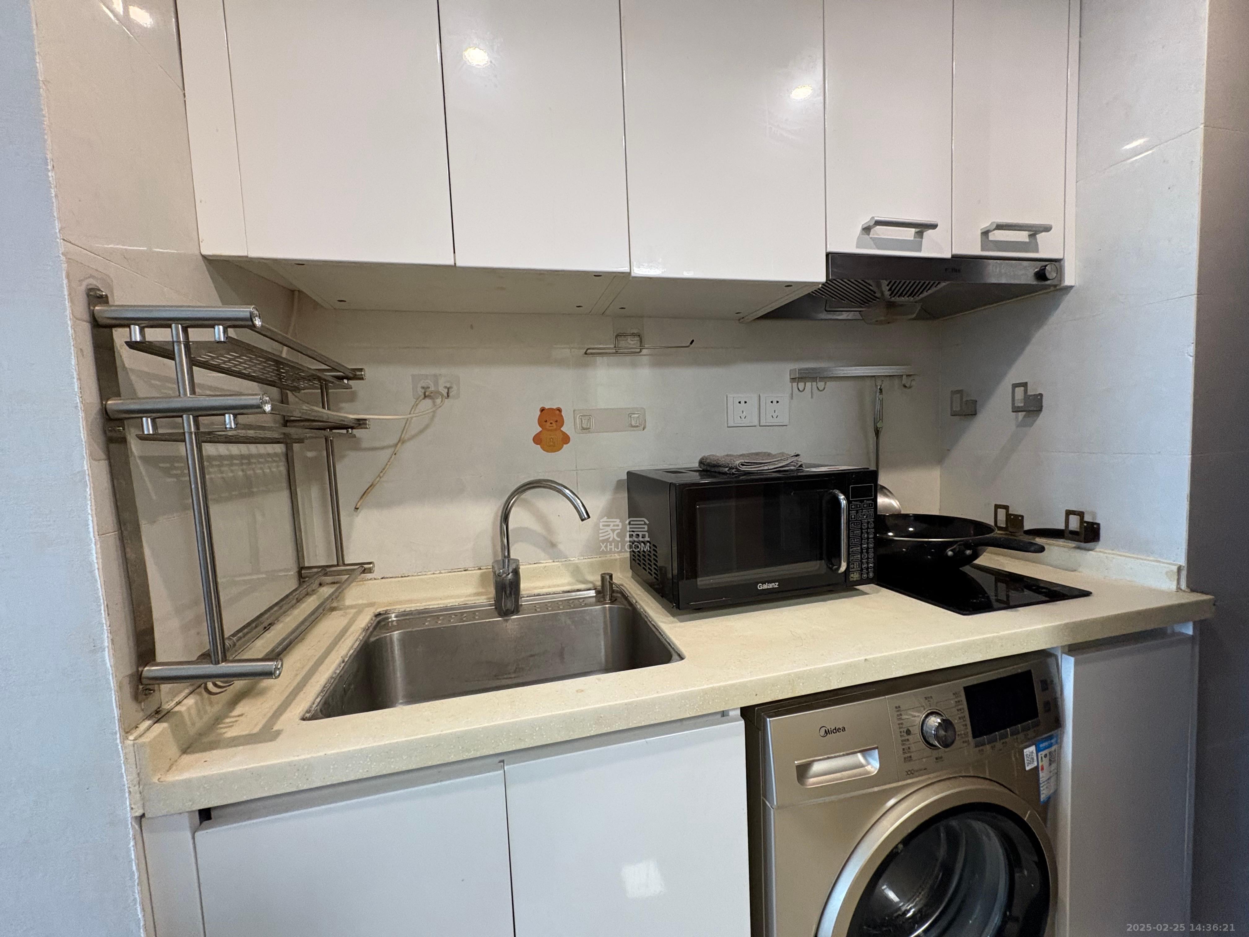 中海国际二期 1室1厅1卫 1300.0元/月 中海国际二期 1室1厅1卫 1300.0元/月室内图