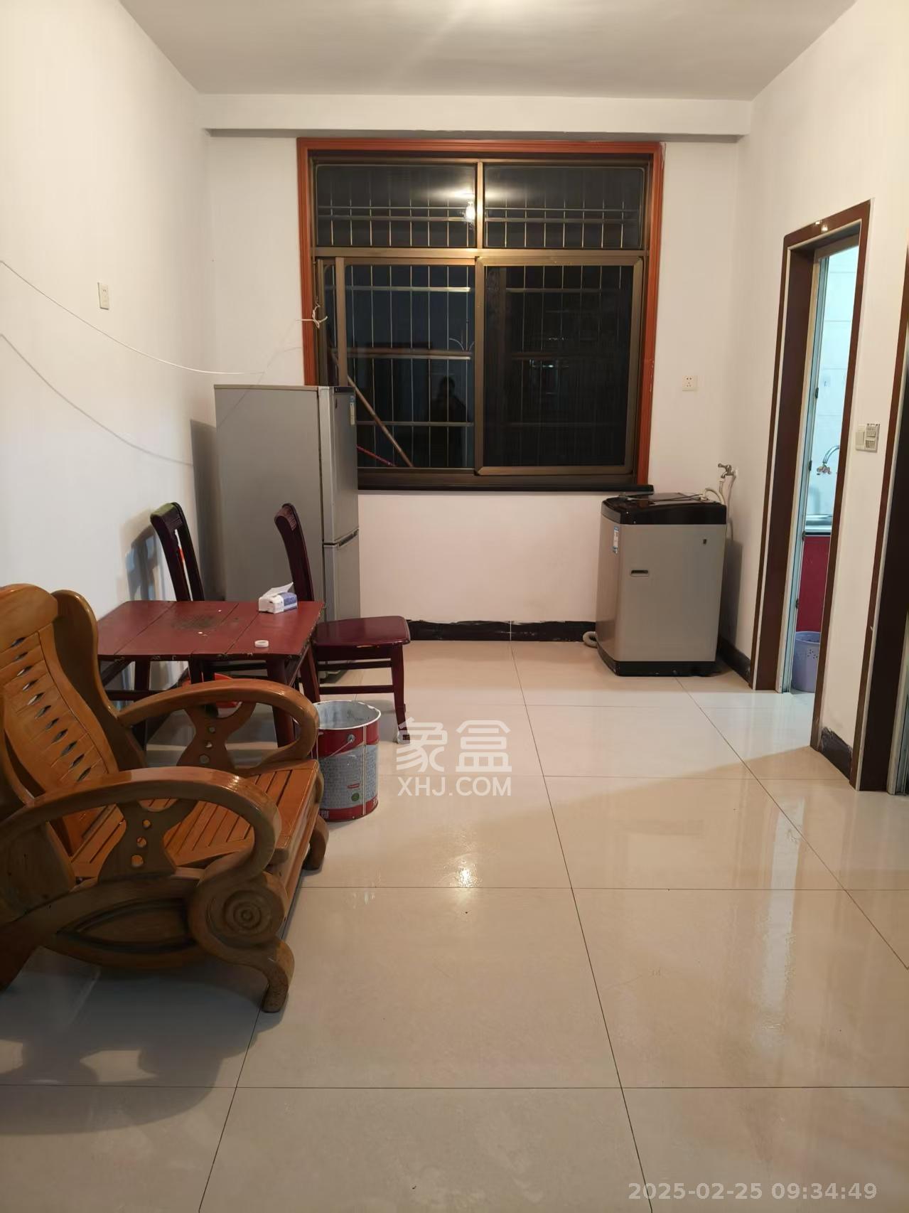 城西安置小区 1室0厅0卫 1100.0元/月 城西安置小区 1室0厅0卫 1100.0元/月室内图