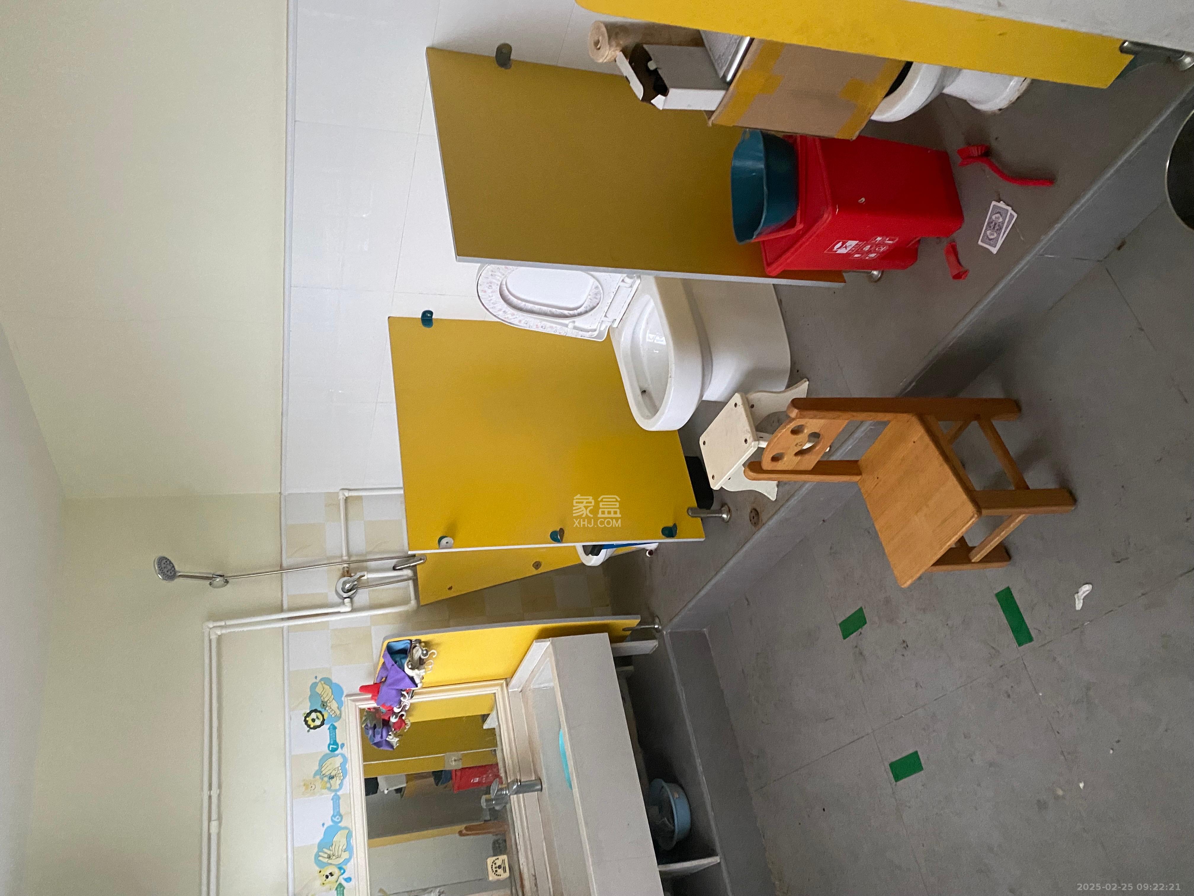 香格里嘉园 3室2厅2卫 5000.0元/月 香格里嘉园 3室2厅2卫 5000.0元/月室内图