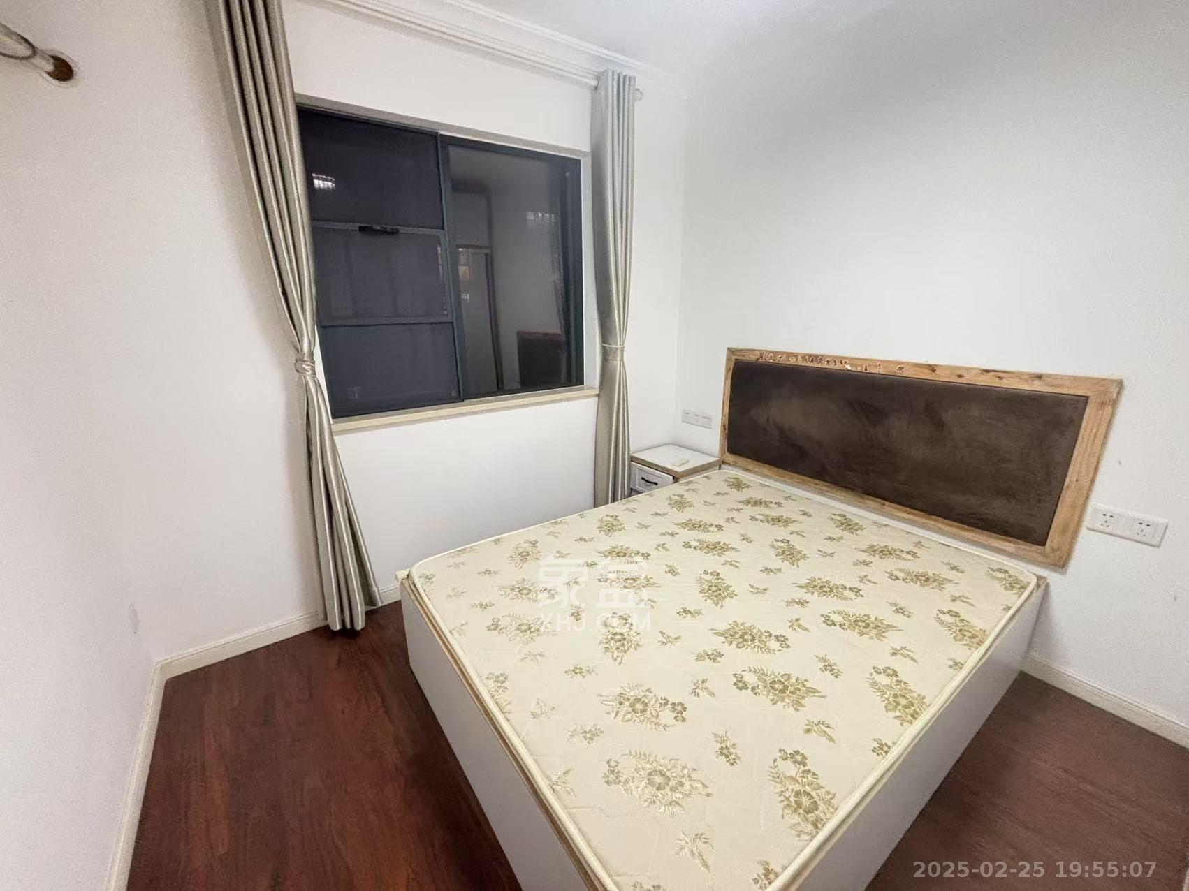 万科魅力之城观澜里  4室2厅2卫    4200.0元/月室内图