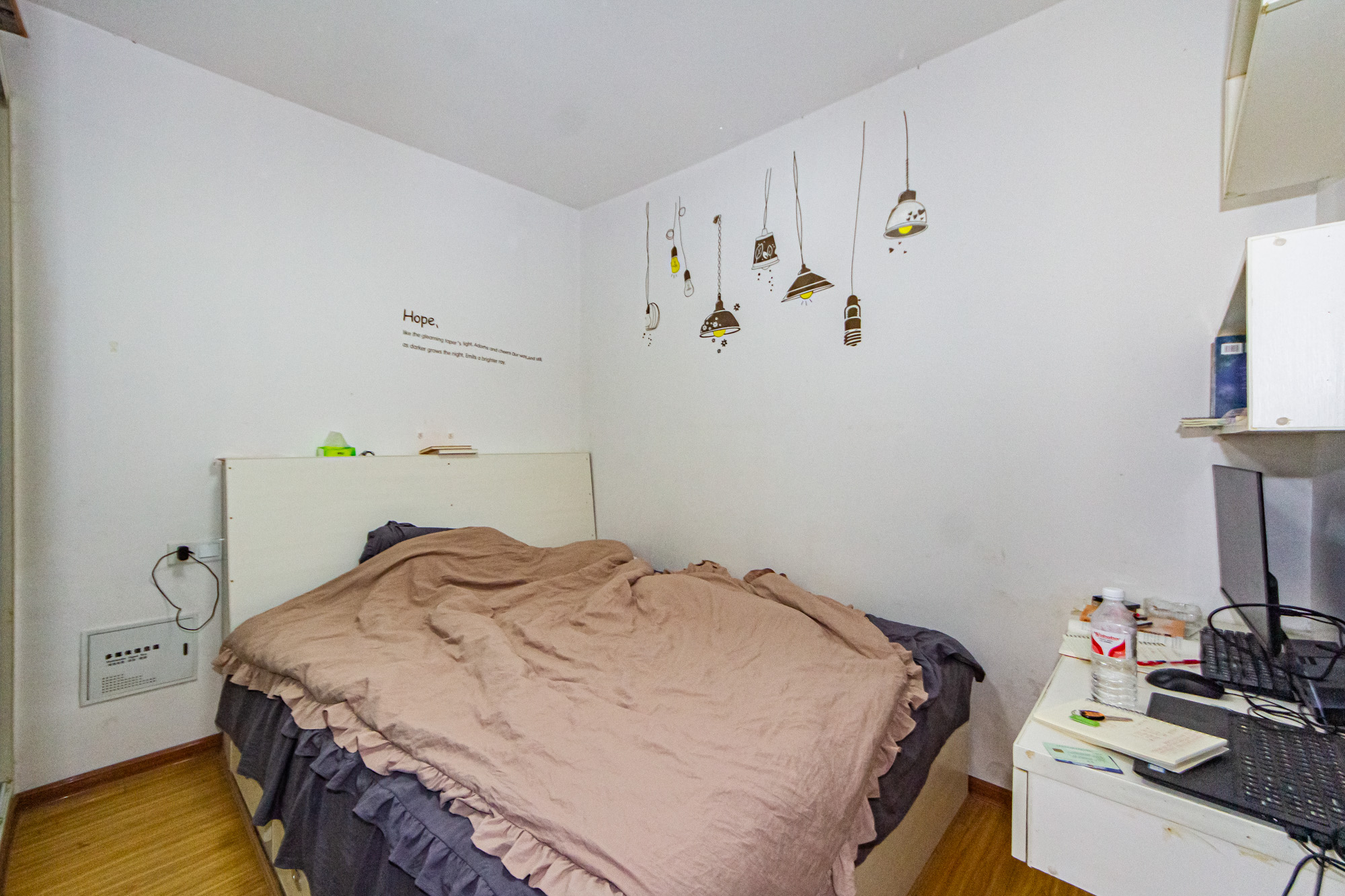 北辰三角洲E3区  1室1厅1卫    49.0万 北辰三角洲E3区  1室1厅1卫    49.0万卧室