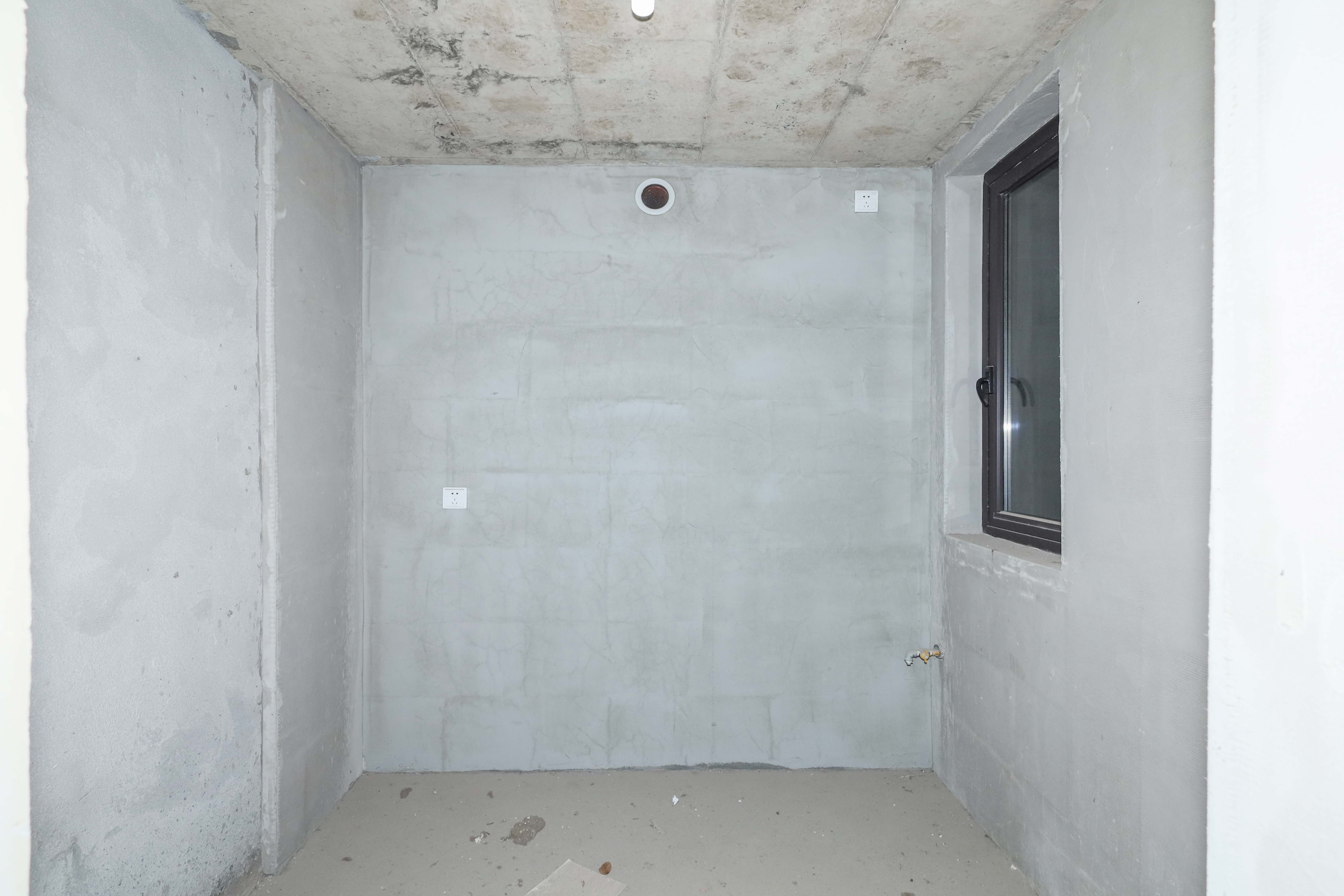 建发央著  4室2厅2卫   162.00万厨房