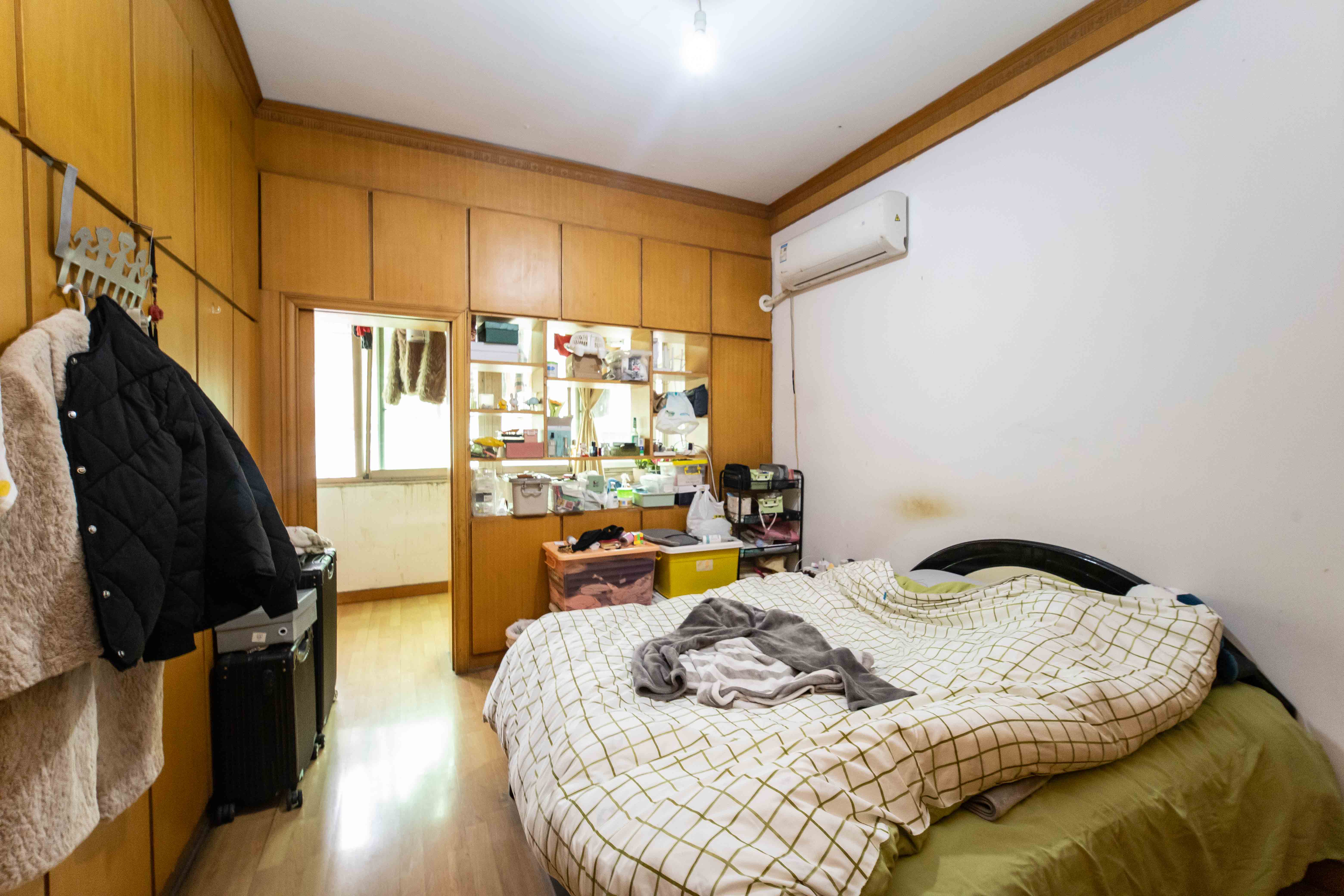 八方公司宿舍（师家老屋）  2室2厅1卫   53.80万卧室