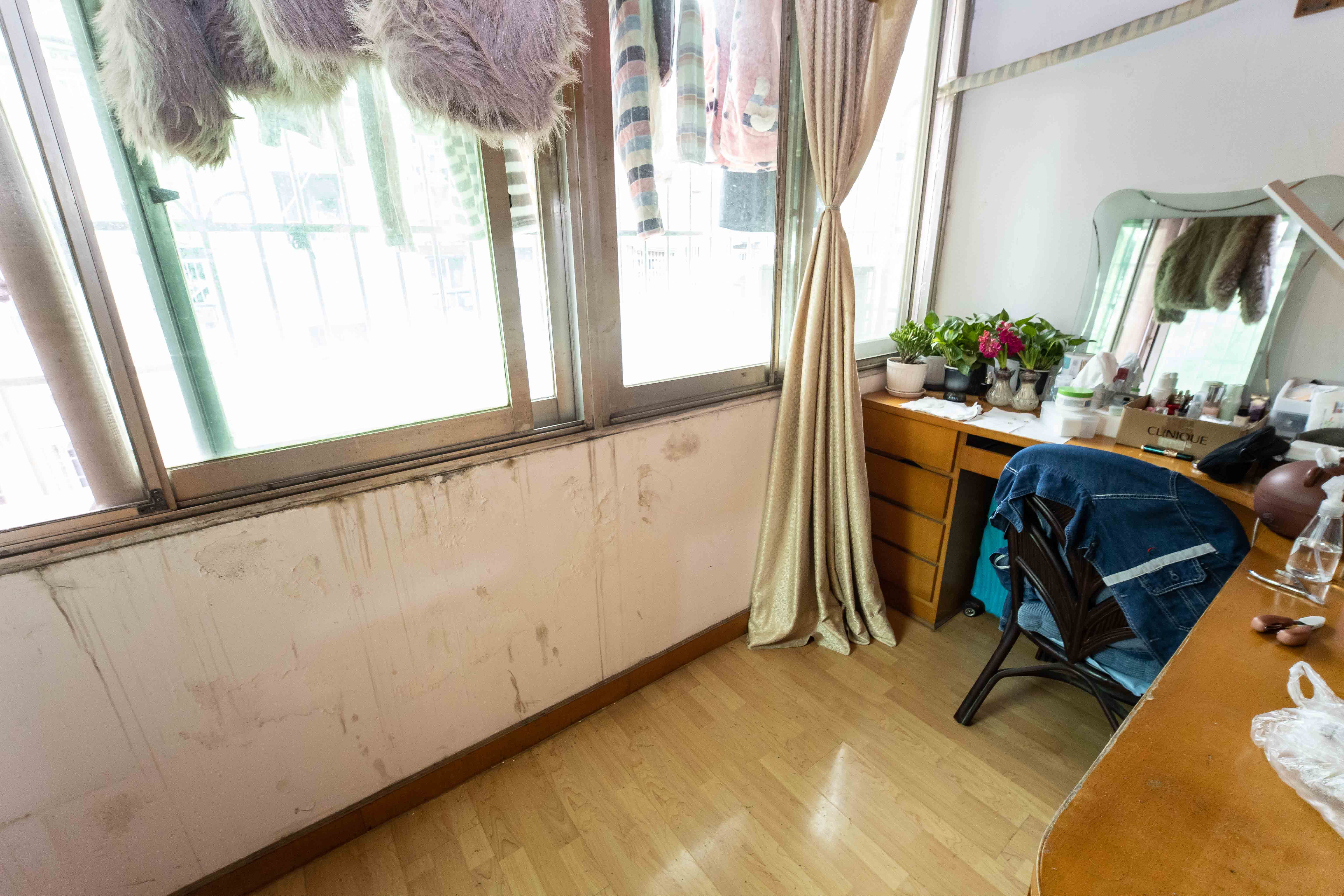 八方公司宿舍（师家老屋）  2室2厅1卫   53.80万阳台