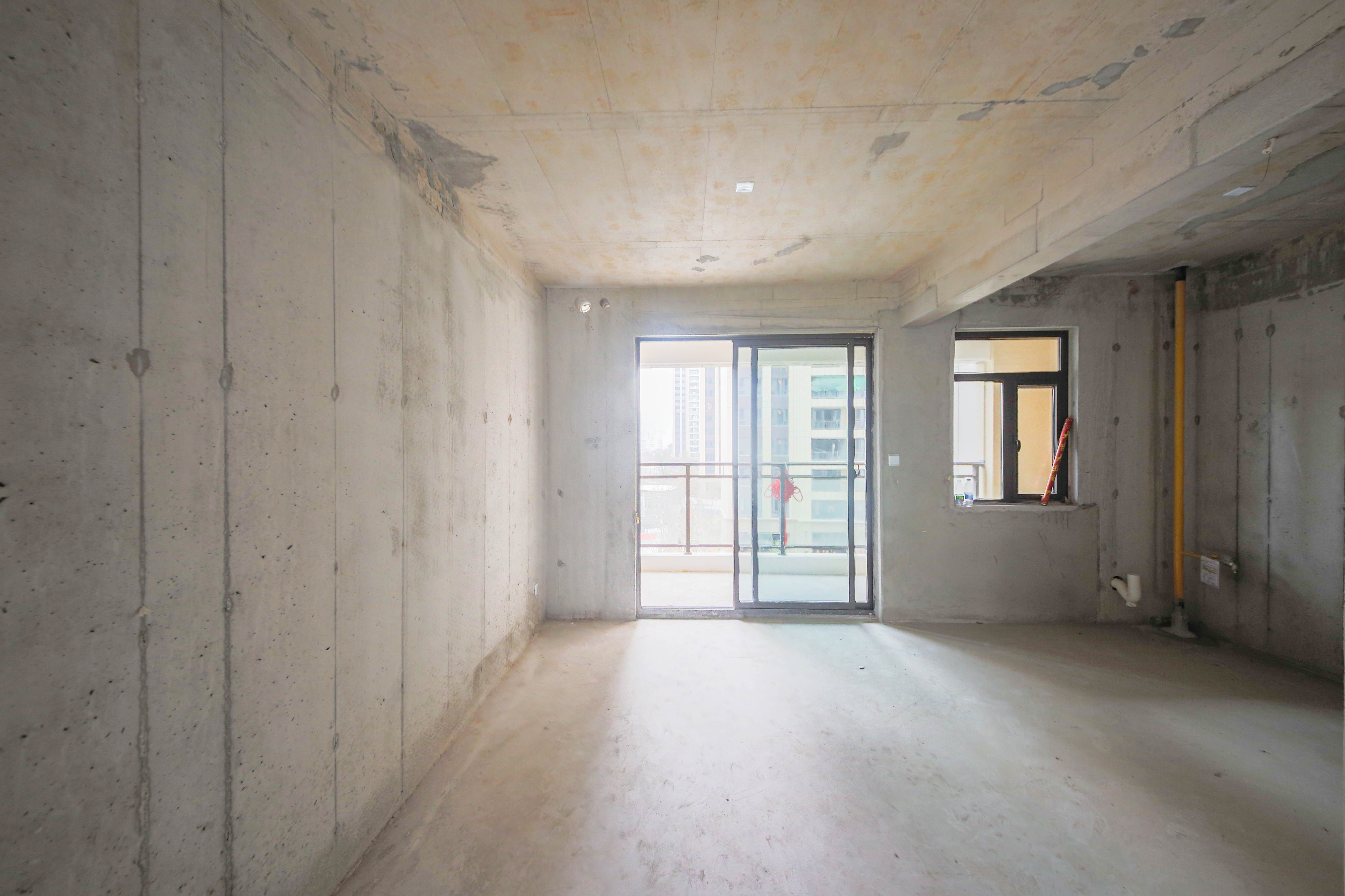 兴铁湘府和园 4室2厅2卫 202.8万 兴铁湘府和园 4室2厅2卫 202.8万客厅