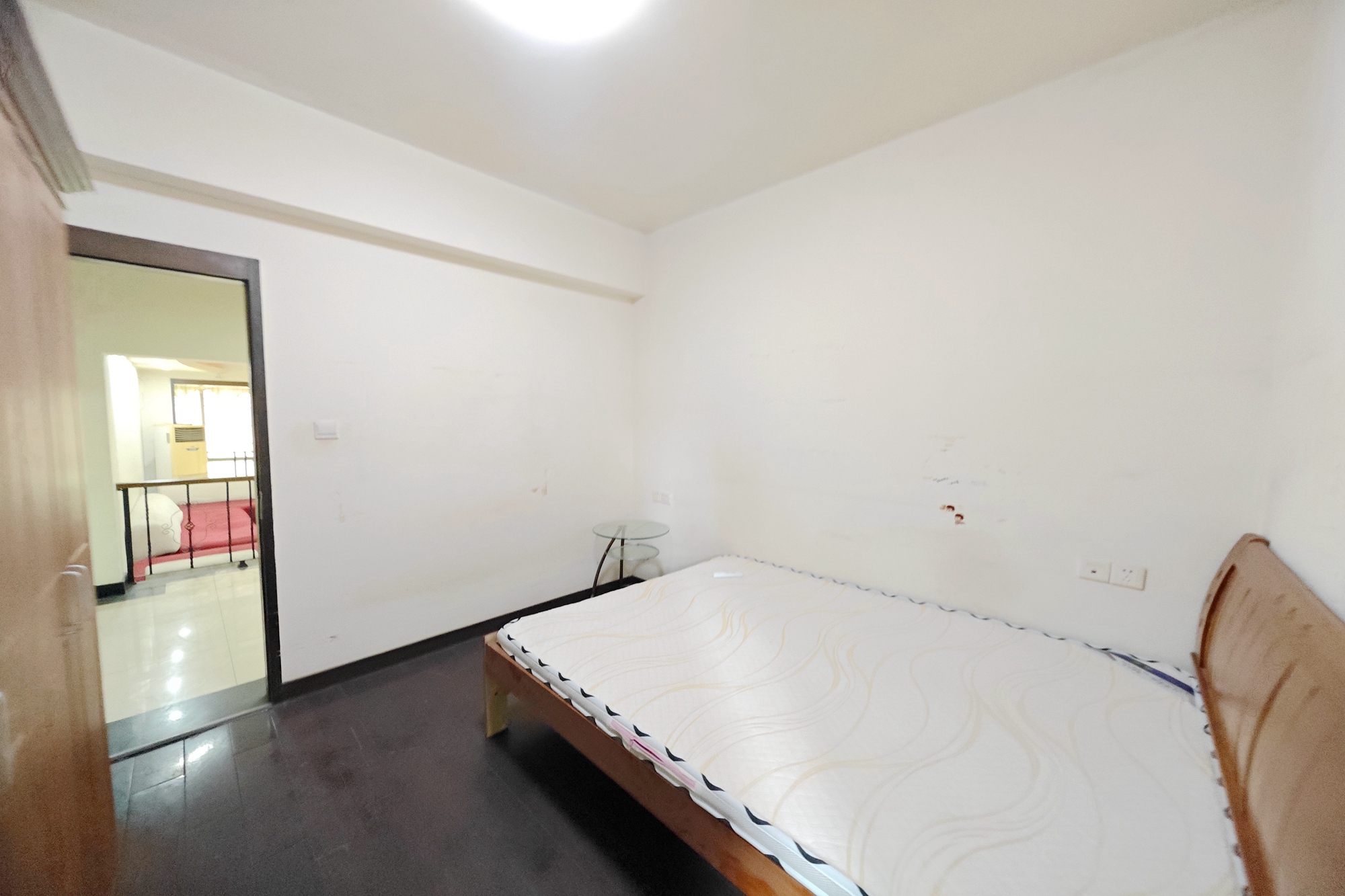 宏轩花苑  3室2厅2卫    82.0万 宏轩花苑  3室2厅2卫    82.0万卧室