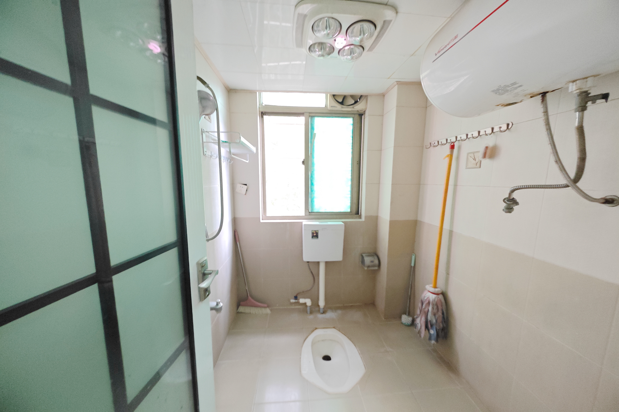 宏轩花苑  3室2厅2卫    82.0万 宏轩花苑  3室2厅2卫    82.0万其他