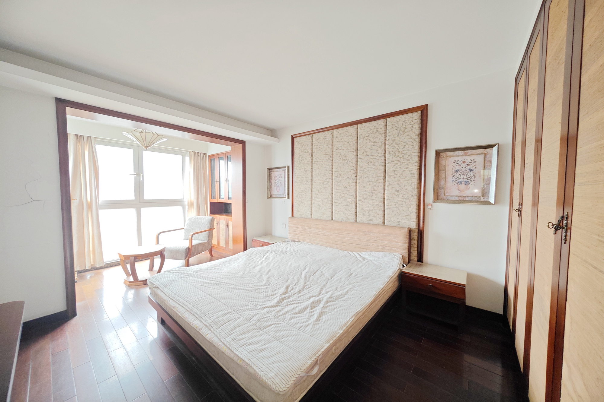 华韵07  2室2厅1卫   56.80万卧室