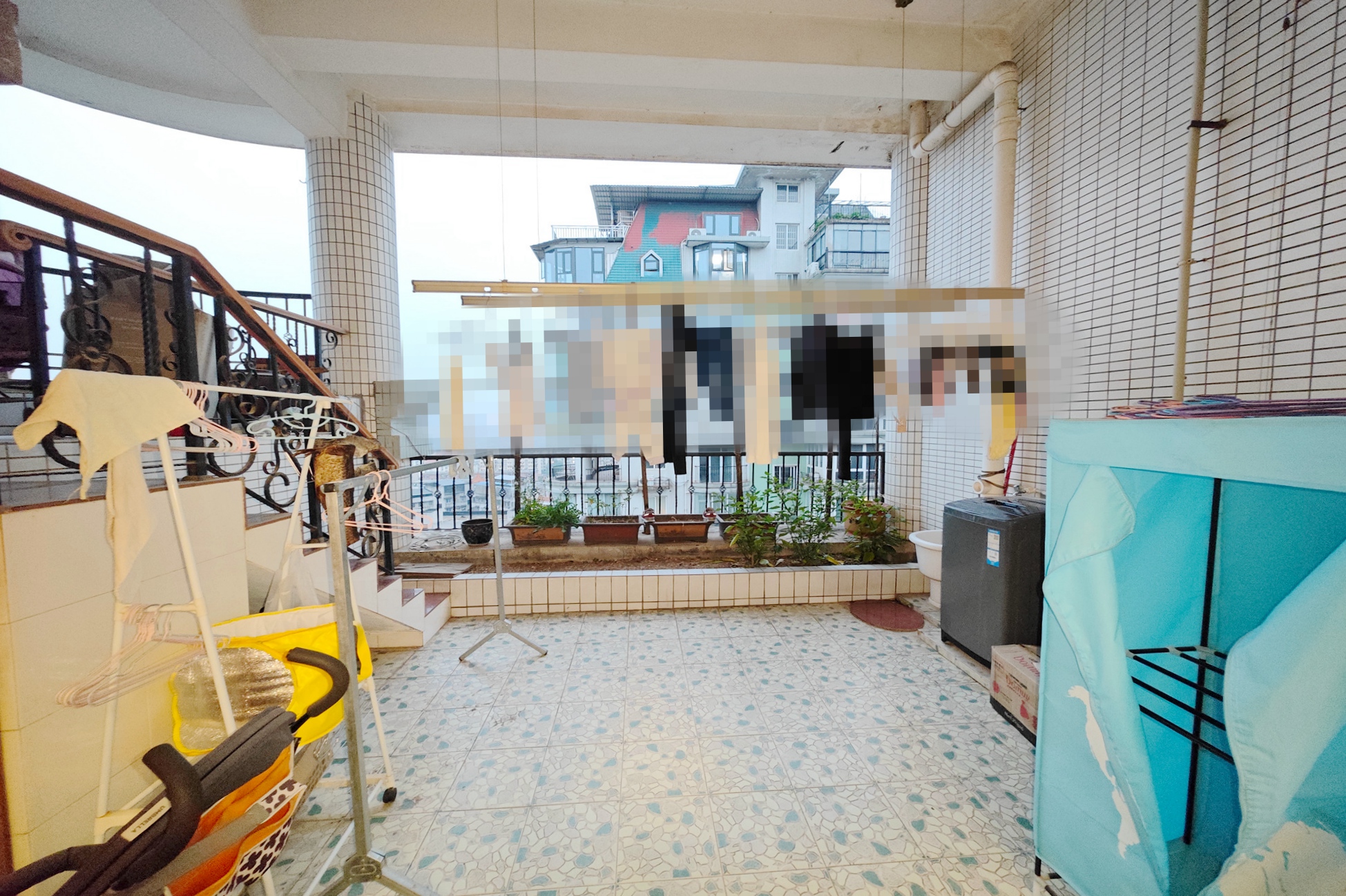 佳润新城(佳润新都) 3室1厅2卫 100.0万 佳润新城(佳润新都) 3室1厅2卫 100.0万阳台