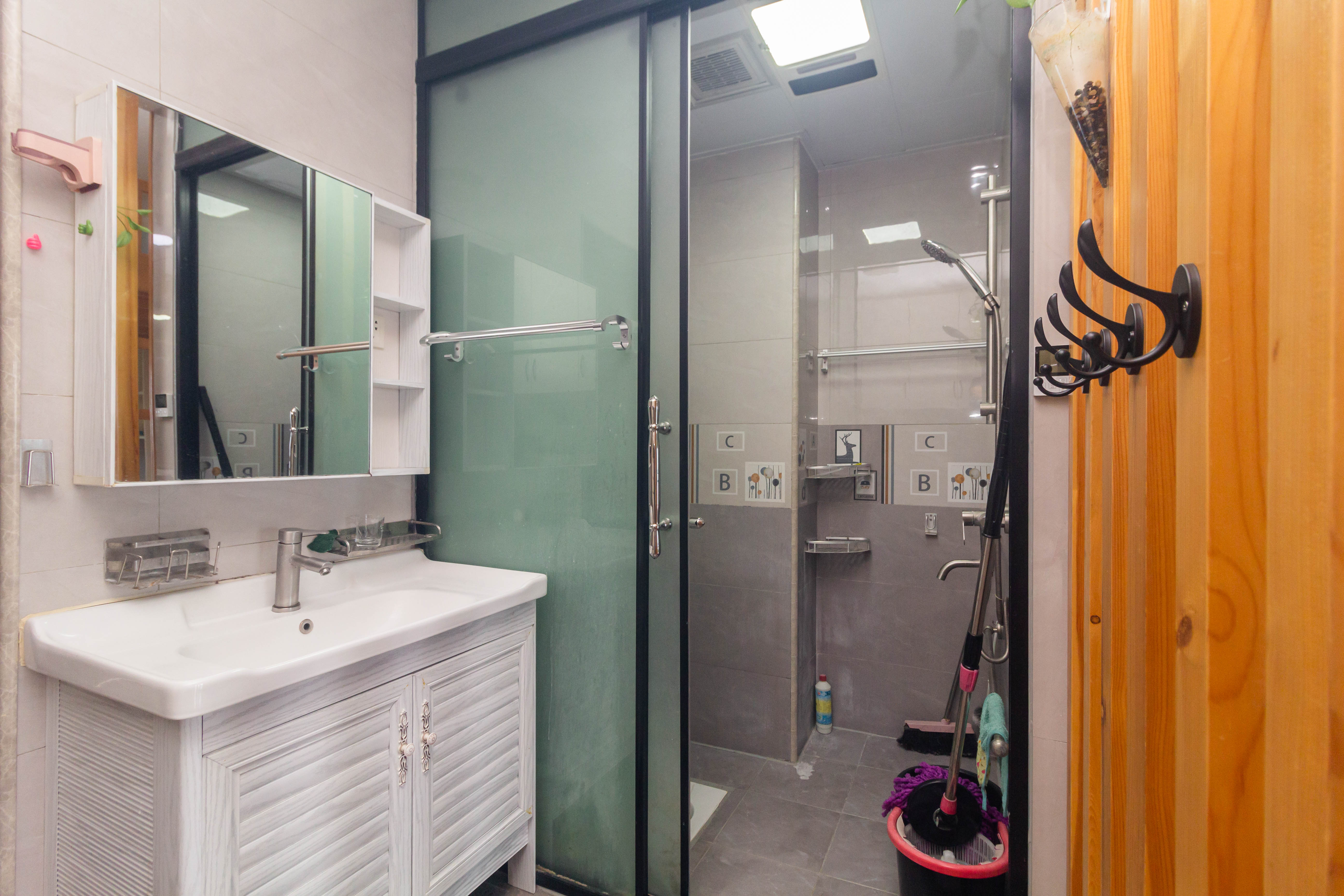 方略90公馆 1室1厅1卫 25.8万 方略90公馆 1室1厅1卫 25.8万卫生间