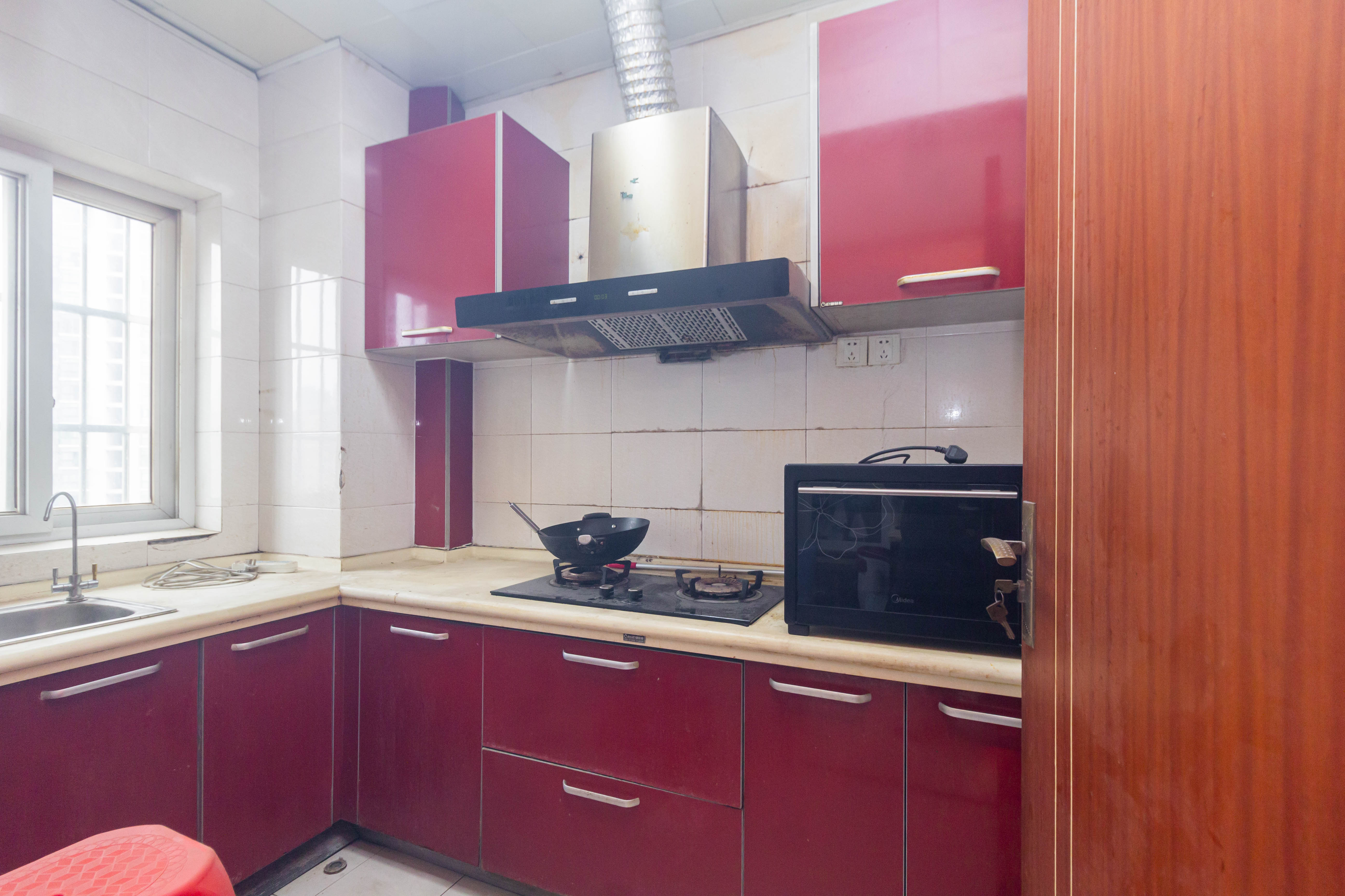 圣力华苑  3室2厅2卫    59.8万厨房