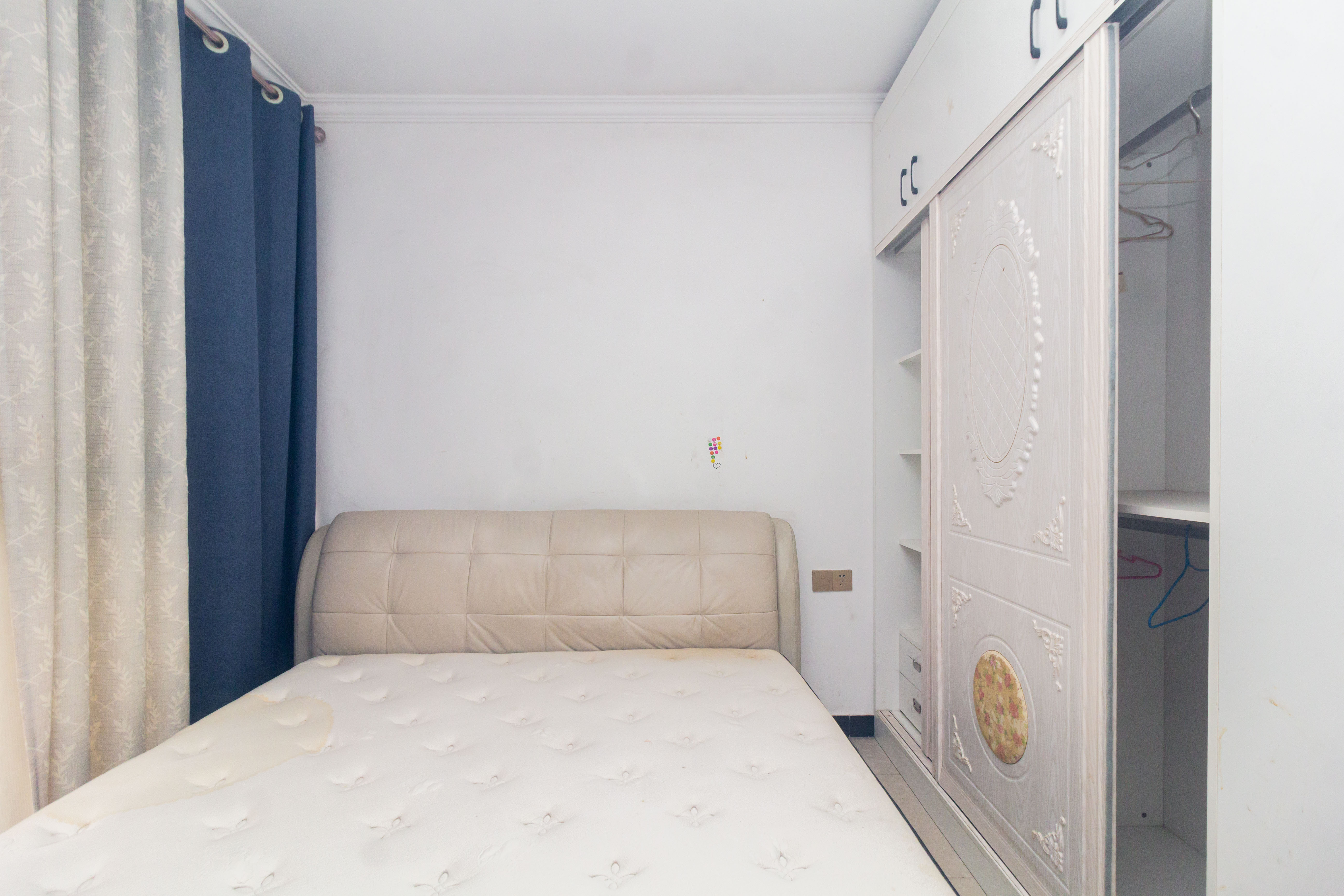 康桥长郡  3室2厅1卫    69.5万 康桥长郡  3室2厅1卫    69.5万卧室