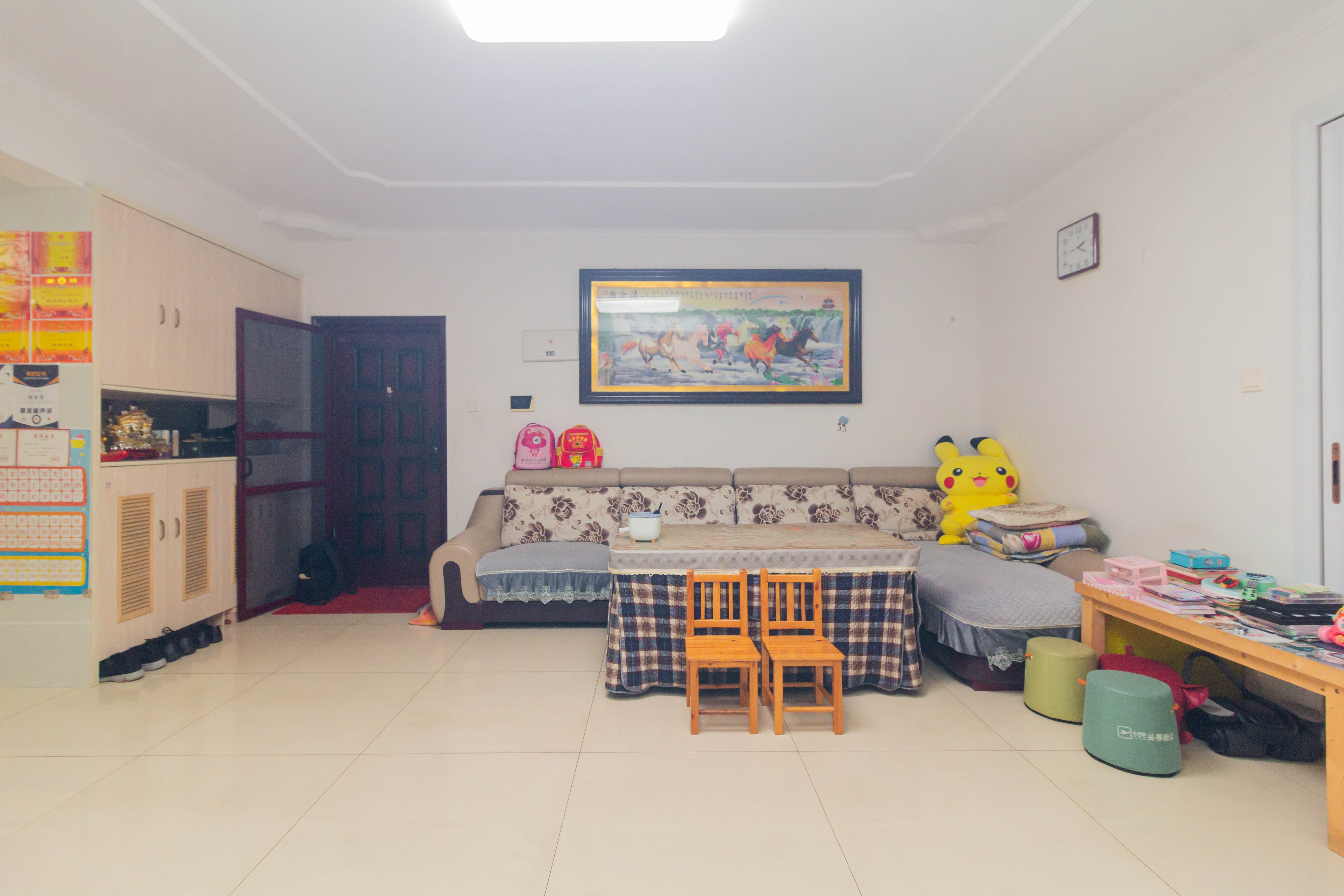 康桥长郡  4室2厅2卫    95.0万 康桥长郡  4室2厅2卫    95.0万客厅