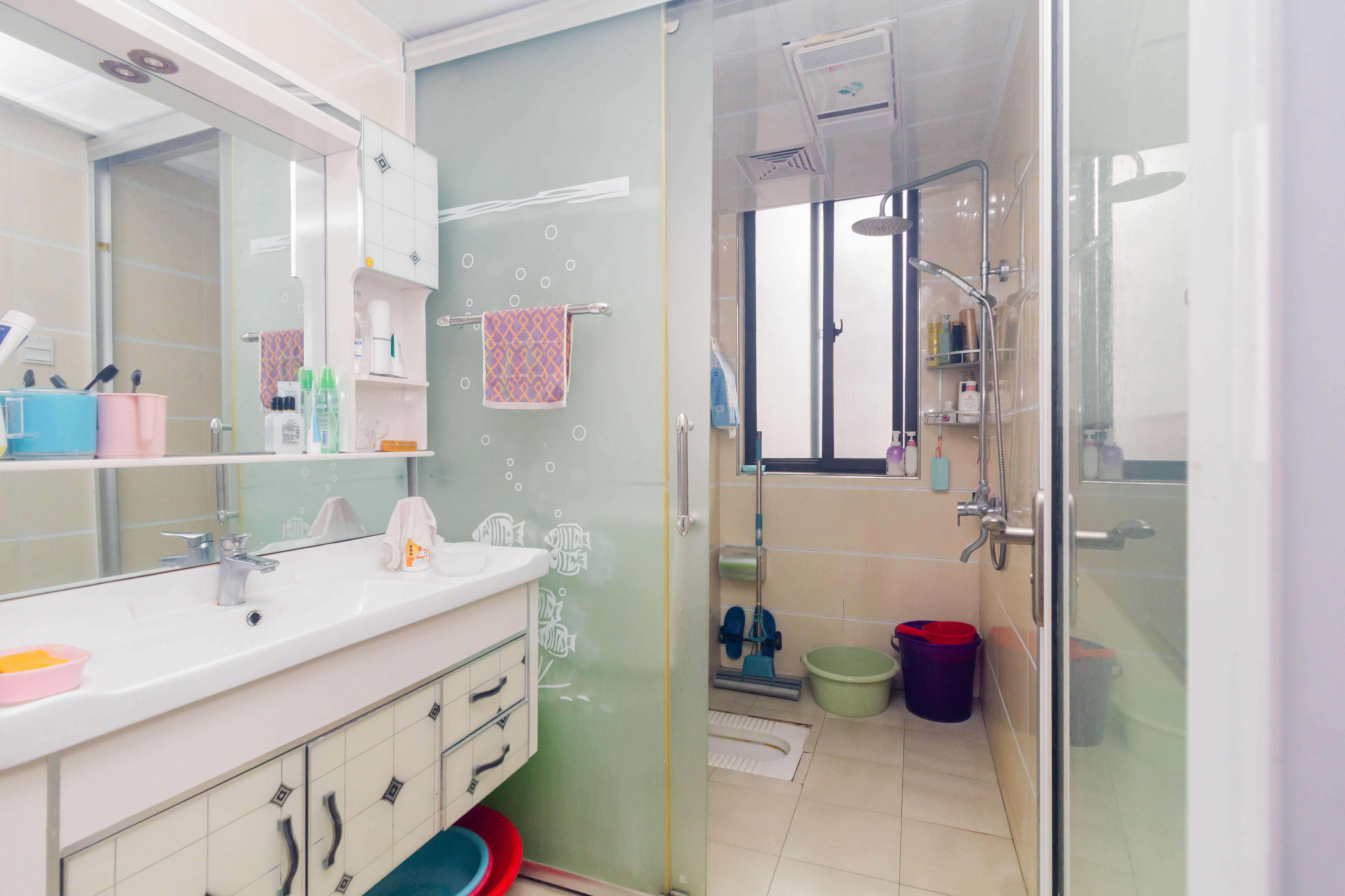 康桥长郡  4室2厅2卫    95.0万 康桥长郡  4室2厅2卫    95.0万卫生间